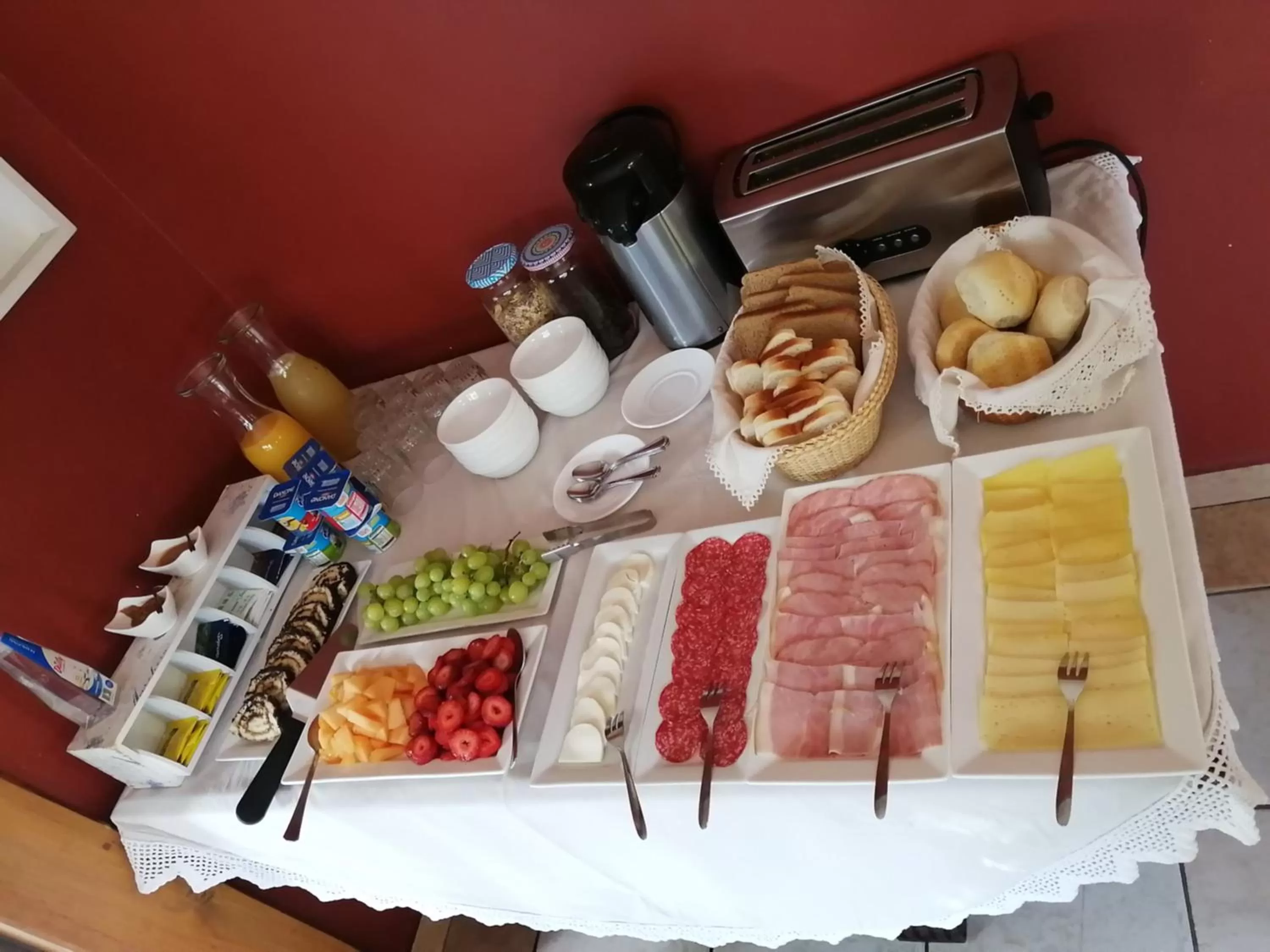 Food and drinks in Hostal Cepa Noble