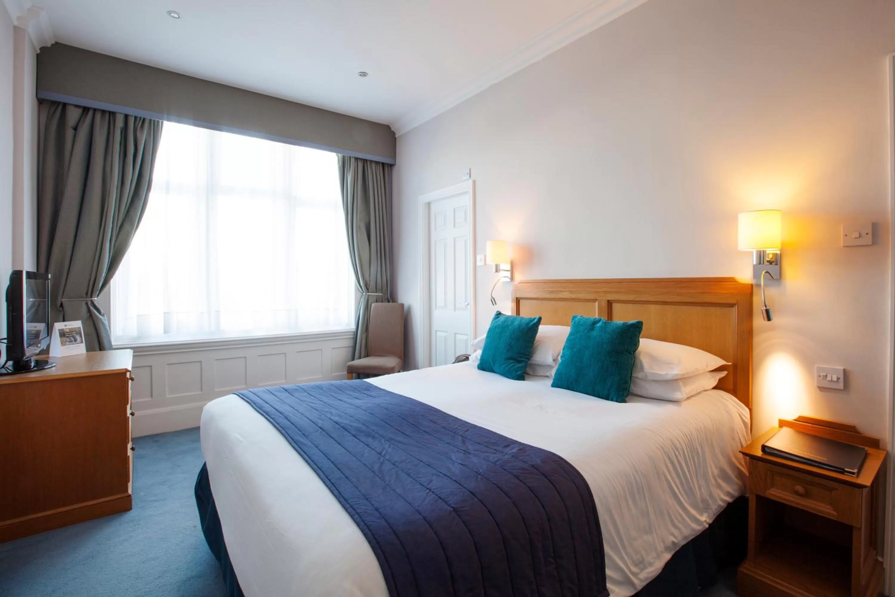 Photo of the whole room, Bed in The Birch Hotel