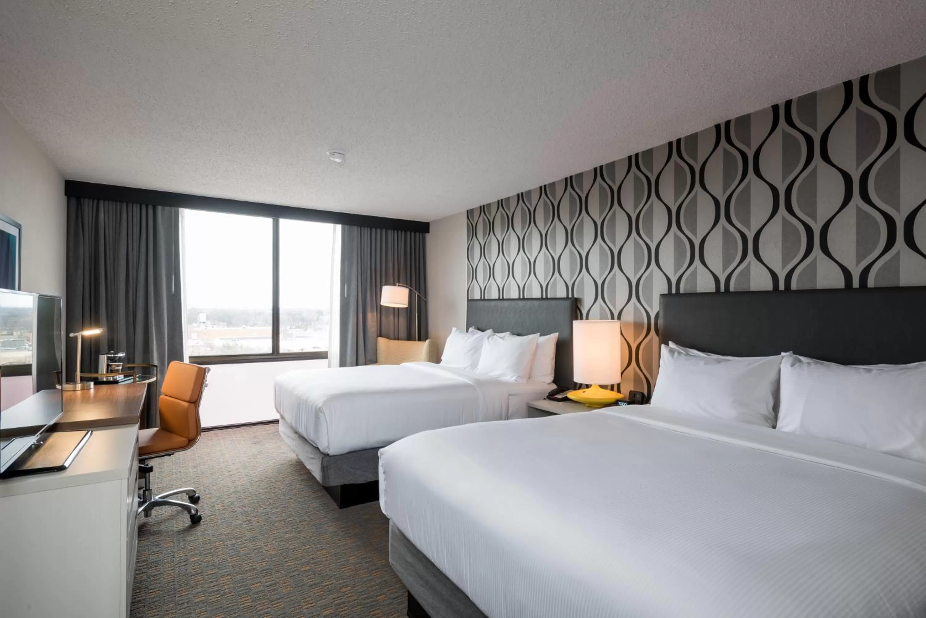 Photo of the whole room, Bed in Wyndham Fort Smith City Center