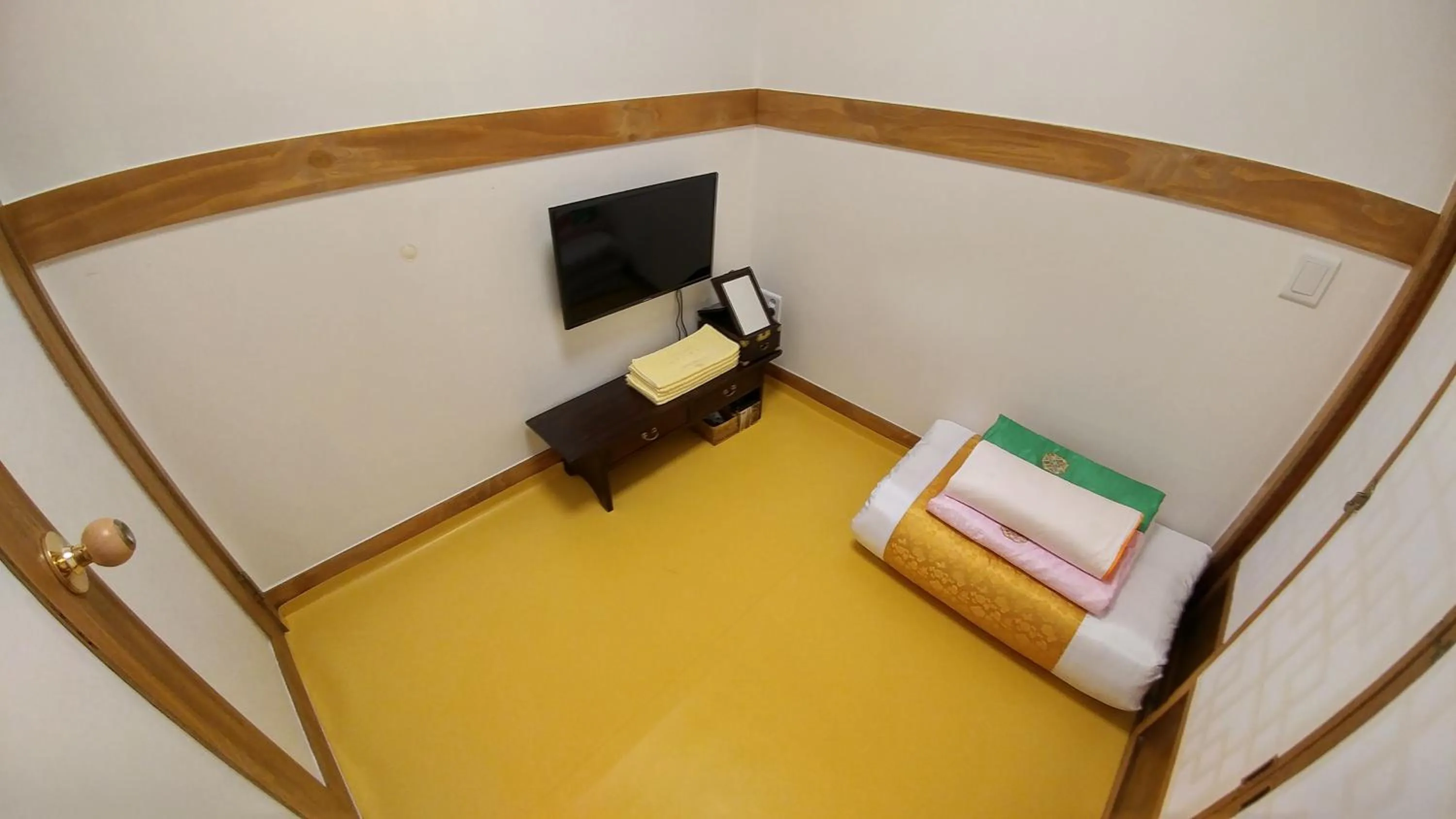 Photo of the whole room, Bed in Sophia Hanok Guesthouse