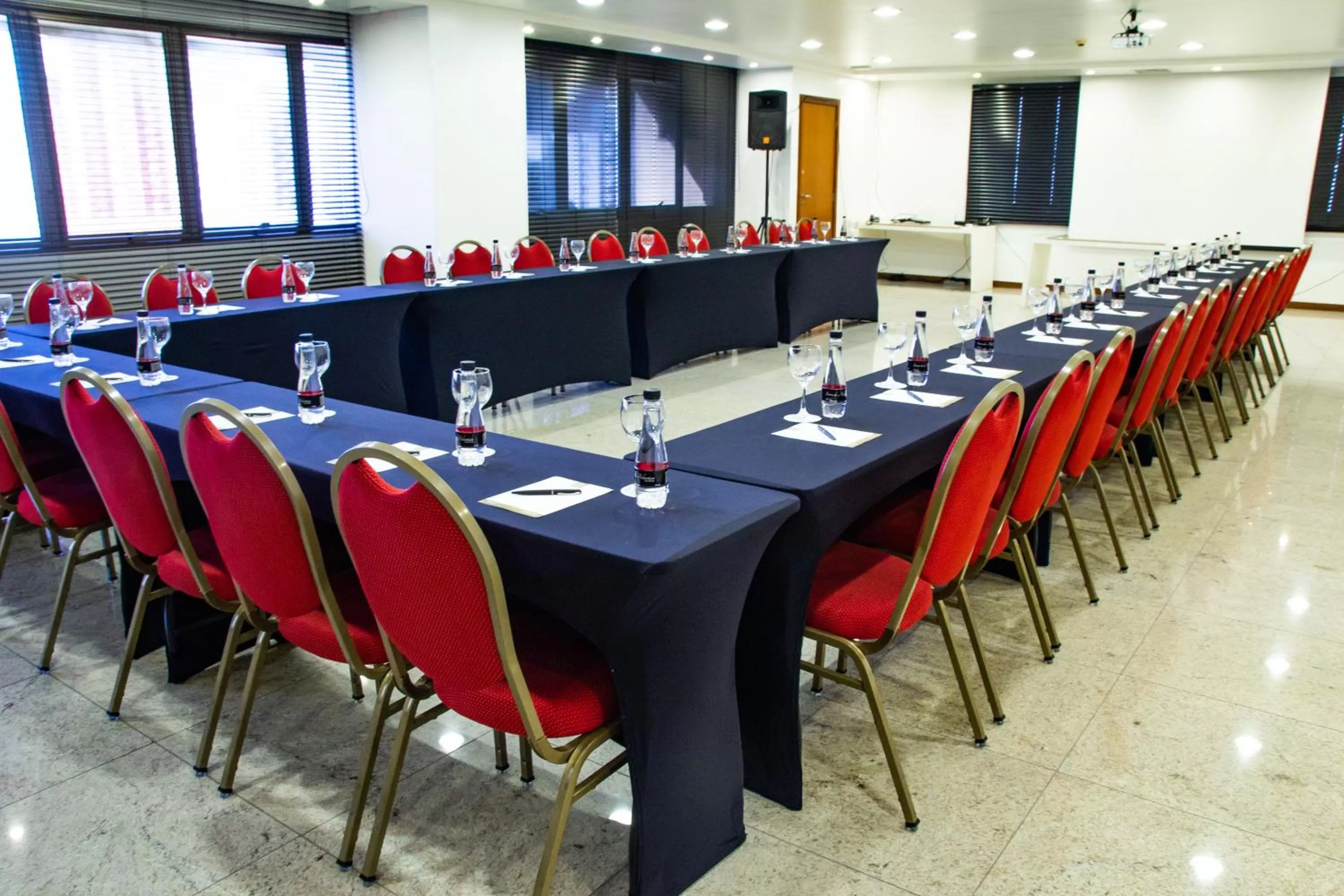 Business facilities in Bristol Brasil 500 Curitiba Batel