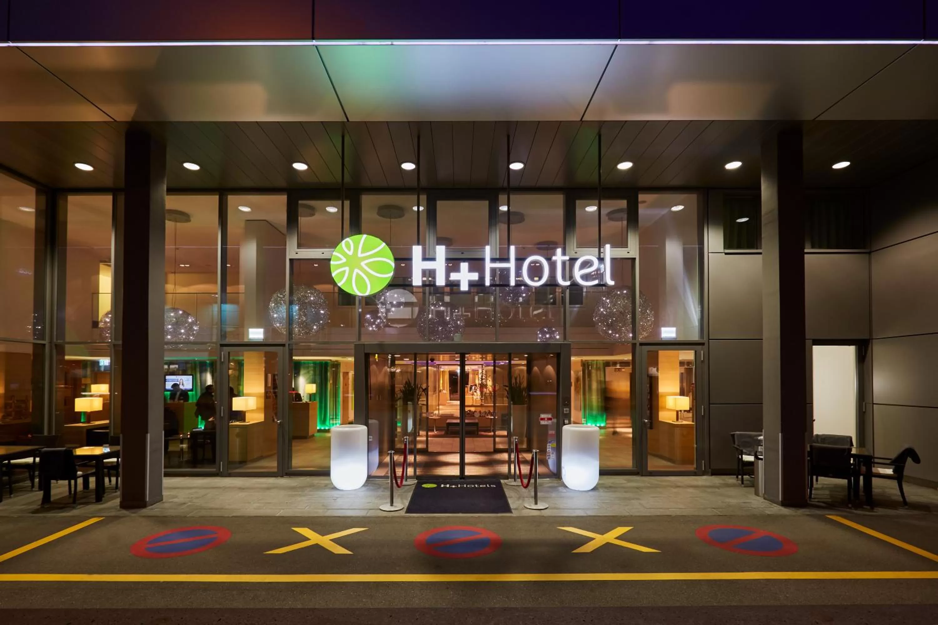 Off site in H+ Hotel Zürich