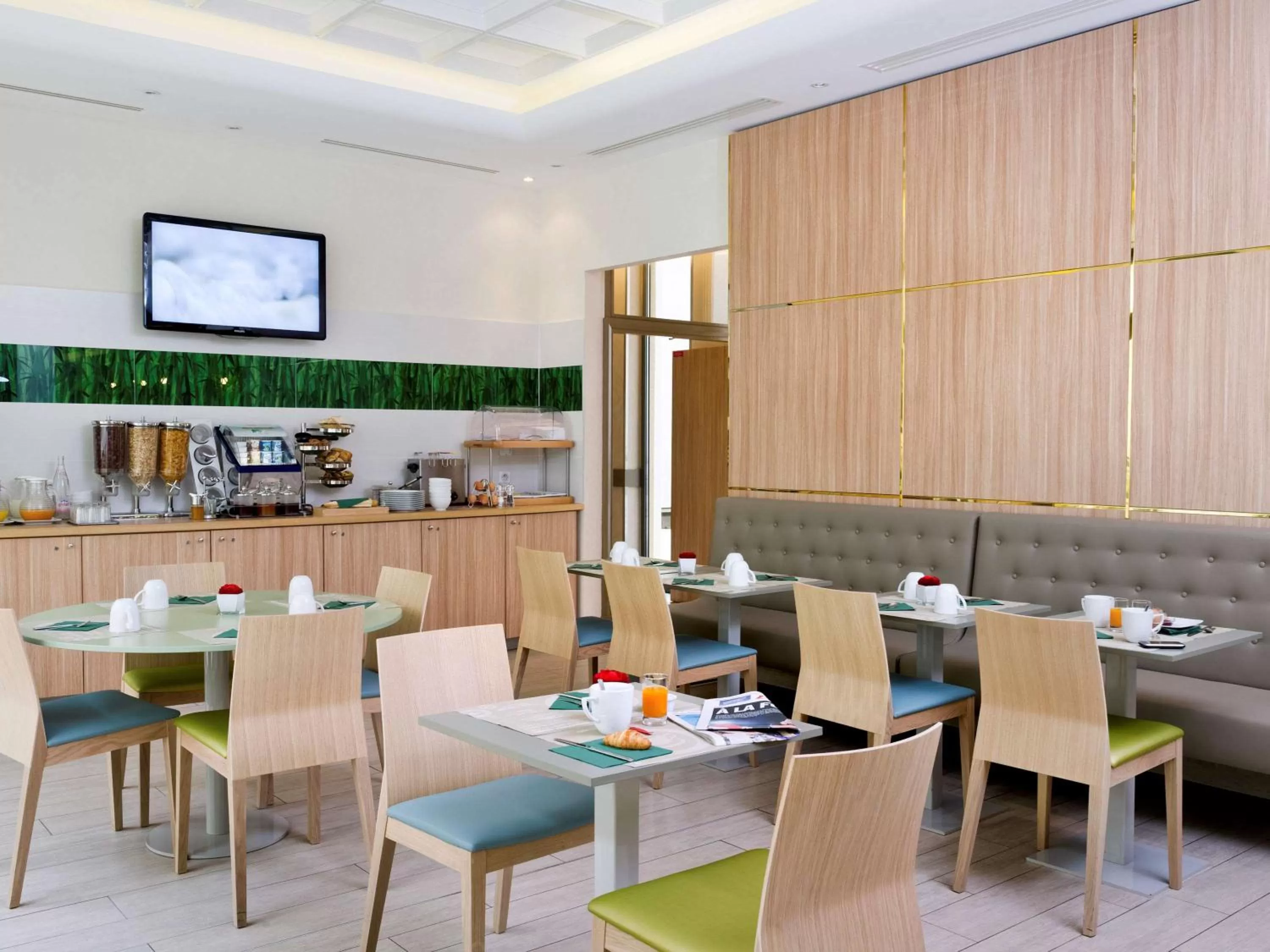 Restaurant/places to eat in Aparthotel Adagio Paris Vincennes