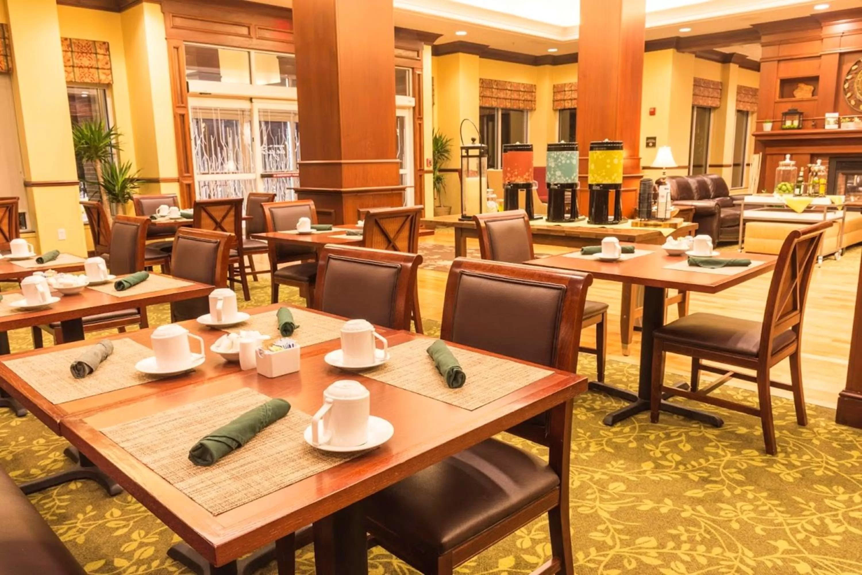 Restaurant/places to eat in Hilton Garden Inn Bangor