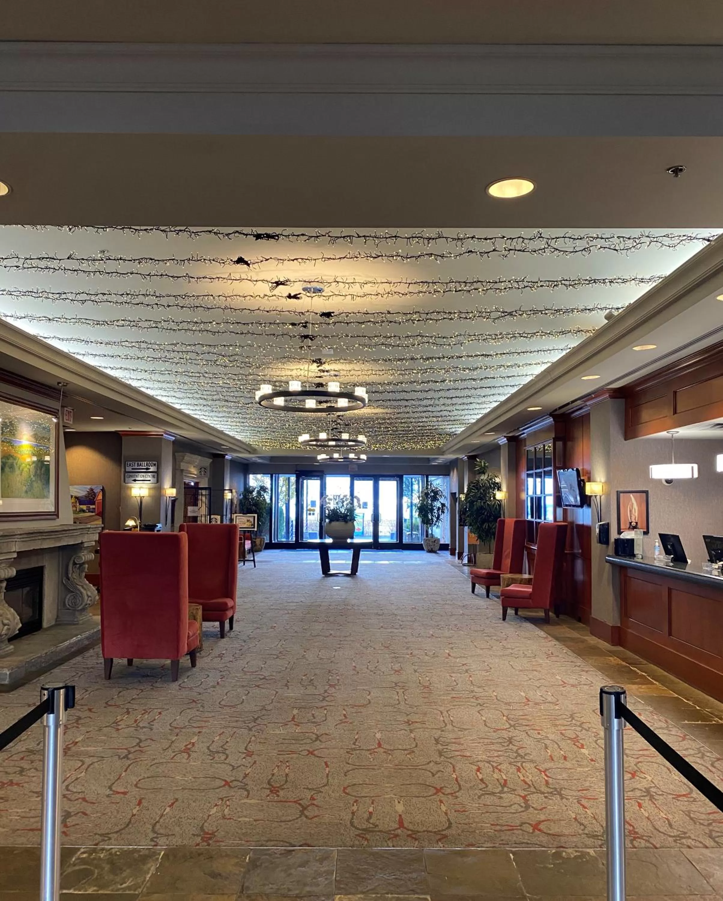 Lobby or reception in Penticton Lakeside Resort