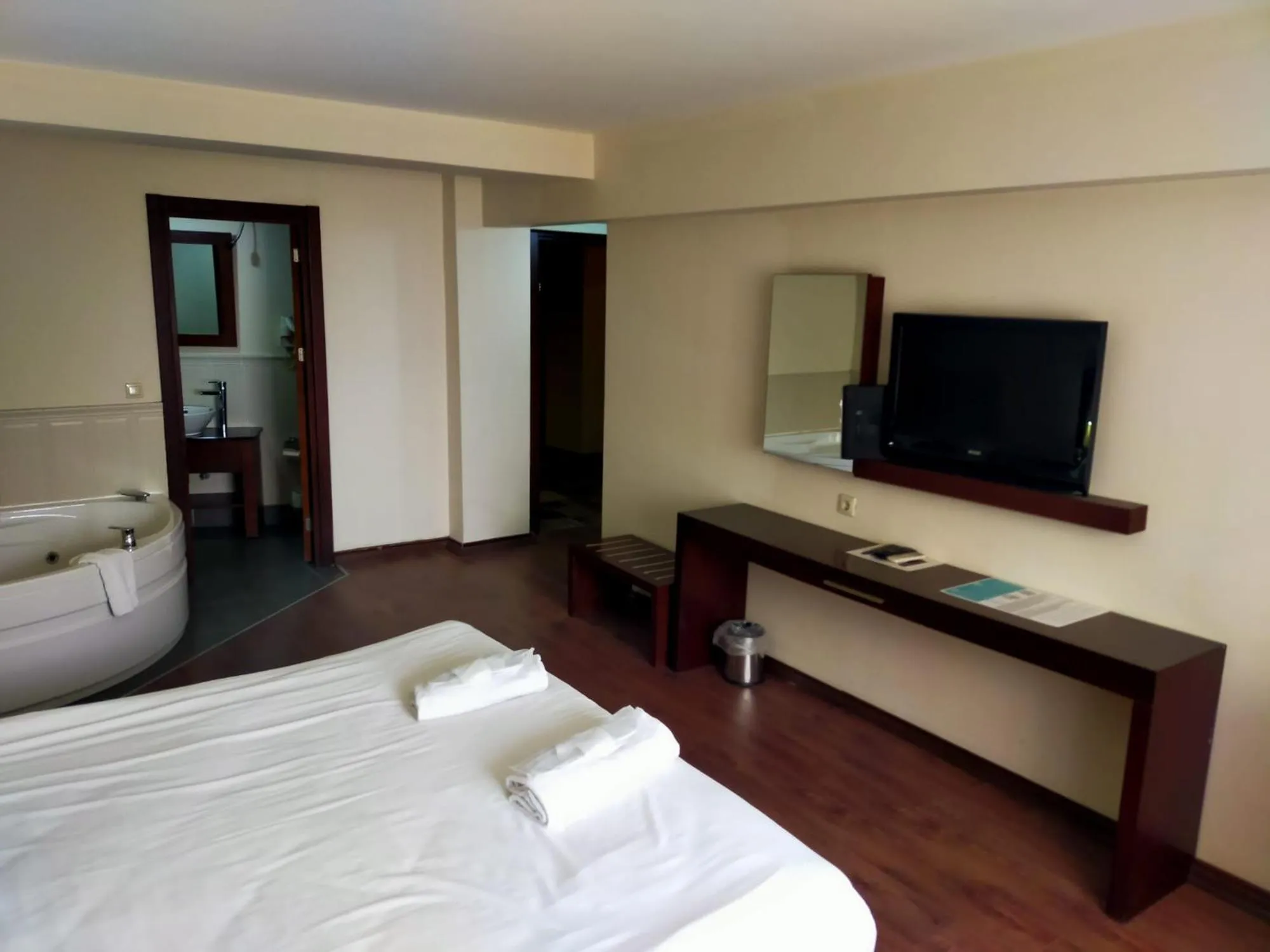 Photo of the whole room, Bed in Tiara Thermal & SPA Hotel