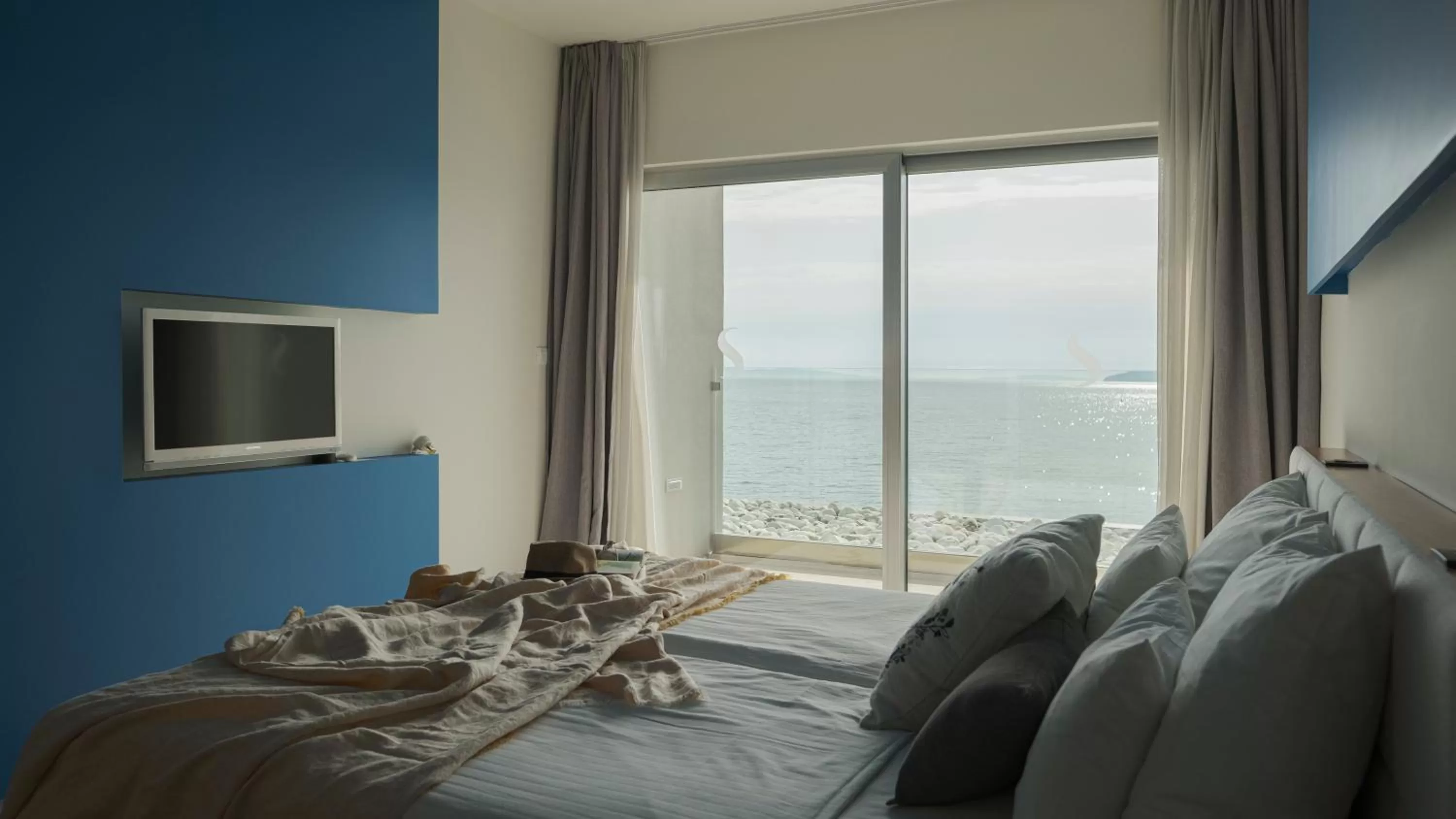 Sea view, Bed in Hotel Split