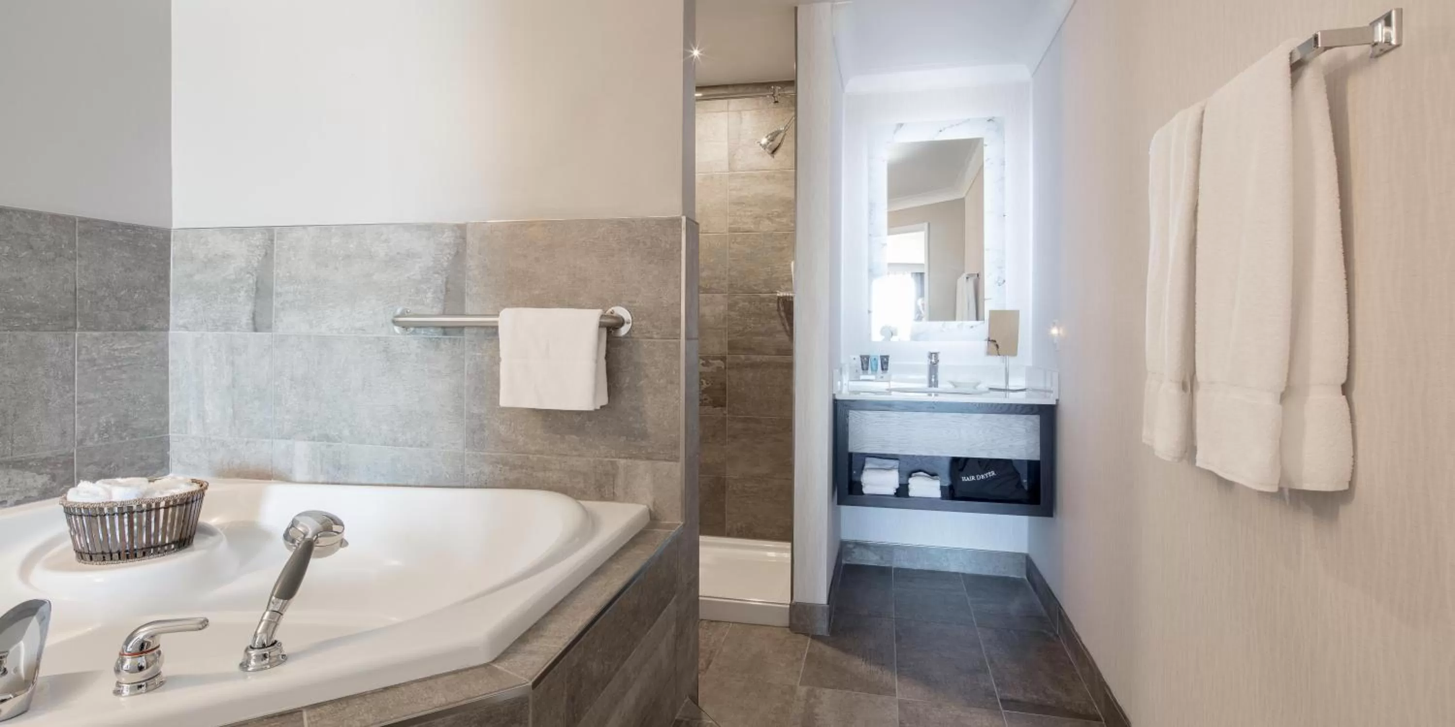 Photo of the whole room in Crowne Plaza Hotel Moncton Downtown by IHG