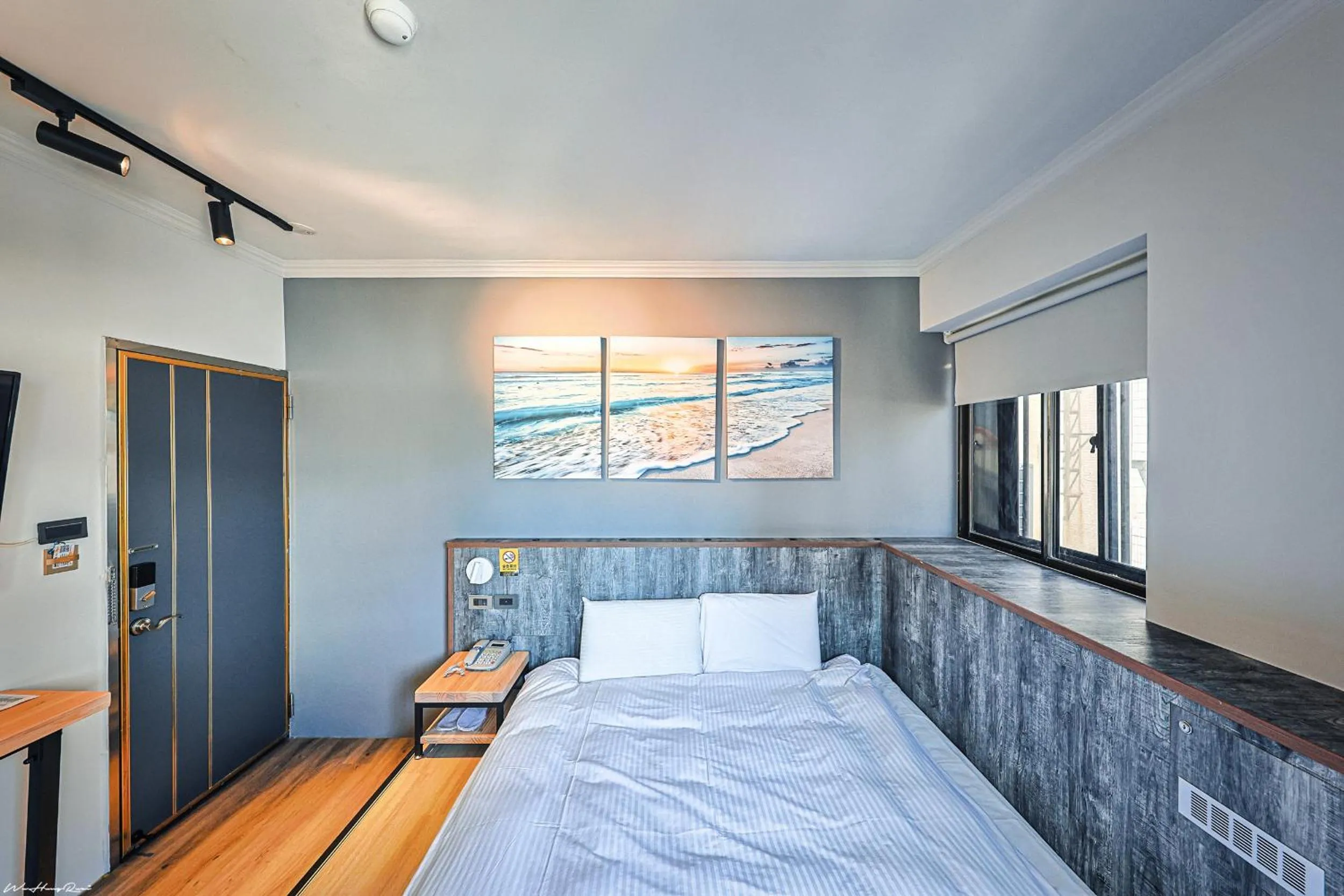 Bed in 亞馨文旅 近東大門夜市 有免費停車場 可自助入住