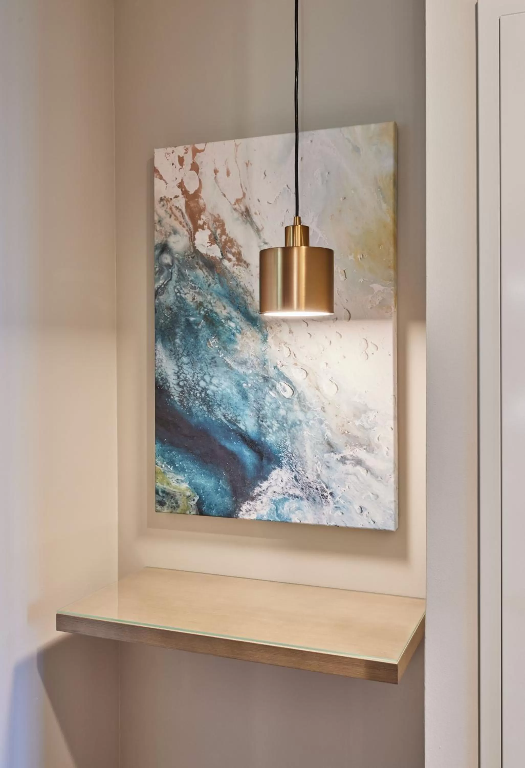 ADA Deluxe Double Queen with Roll-in Shower in Hotel Effie Sandestin Resort, Autograph Collection