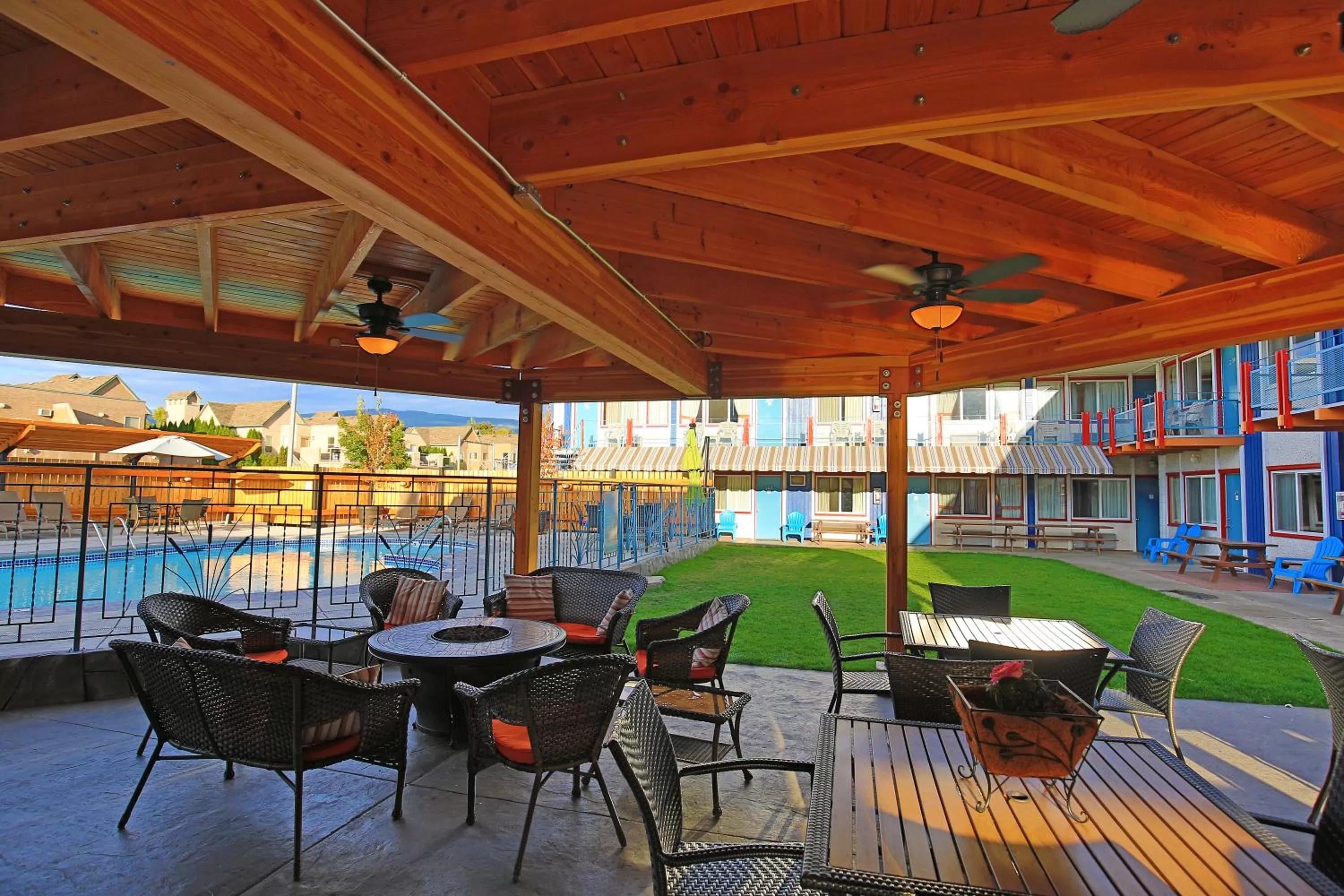 Patio in Bowmont Motel