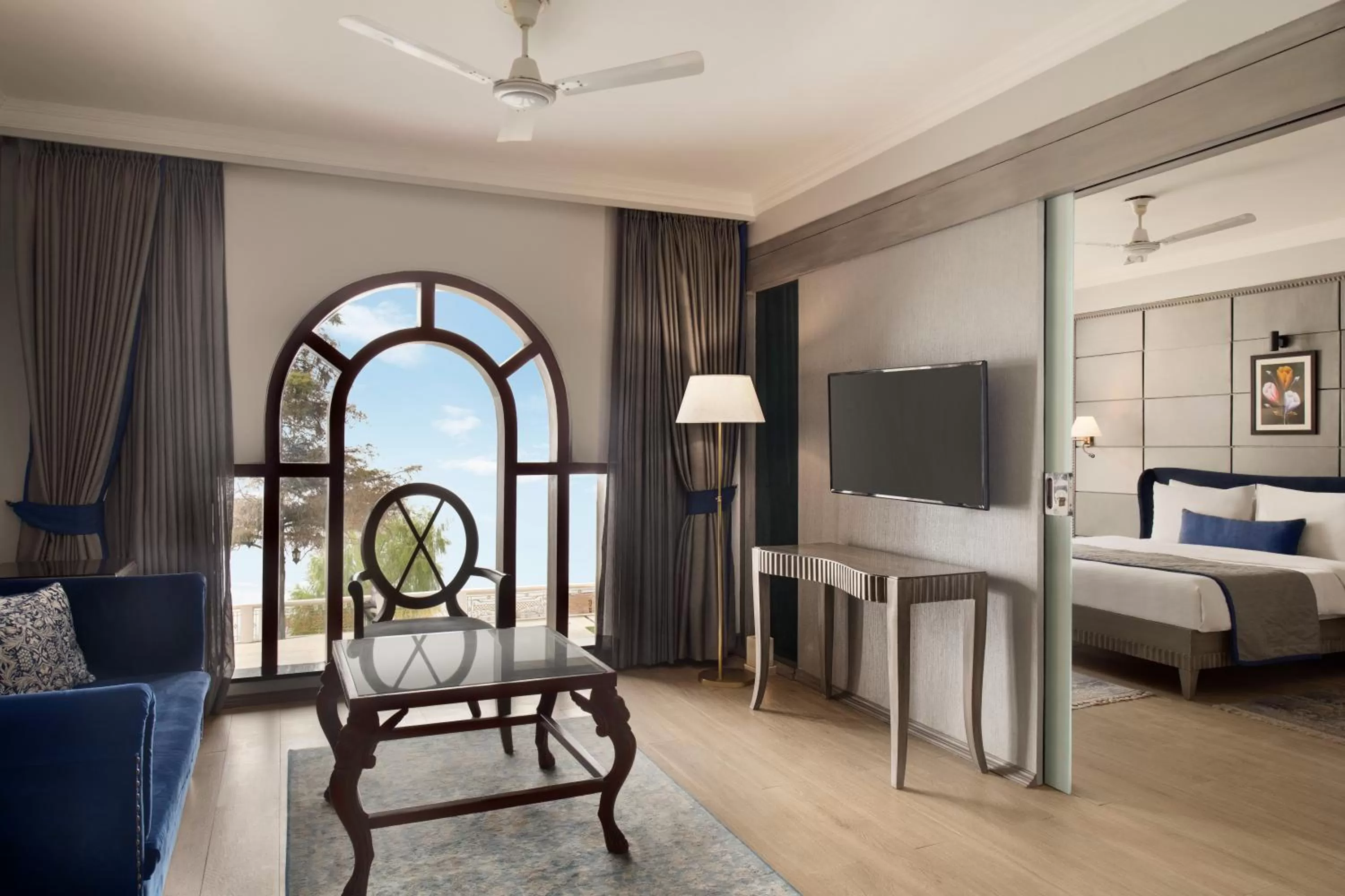Living room, Bed in Ramada by Wyndham Mussoorie Mall Road