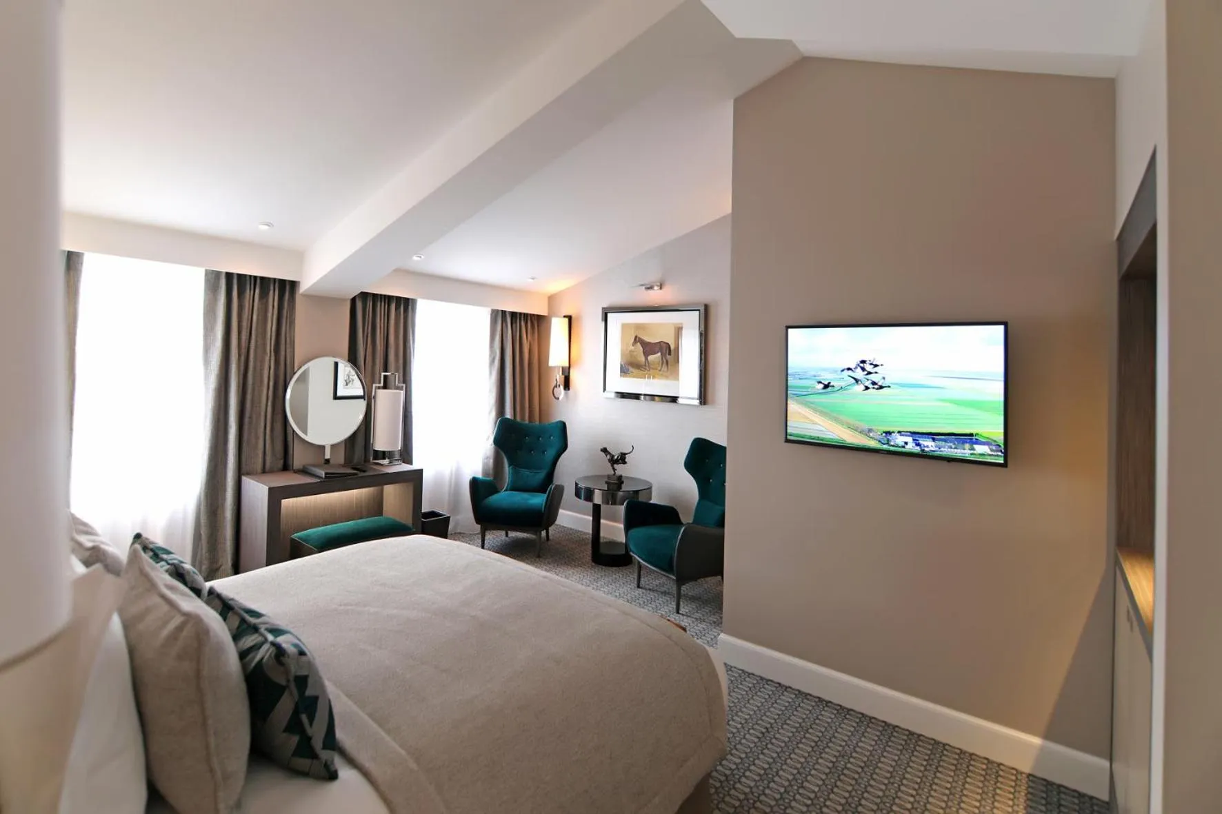 TV and multimedia, Bed in Hôtel Alchimy