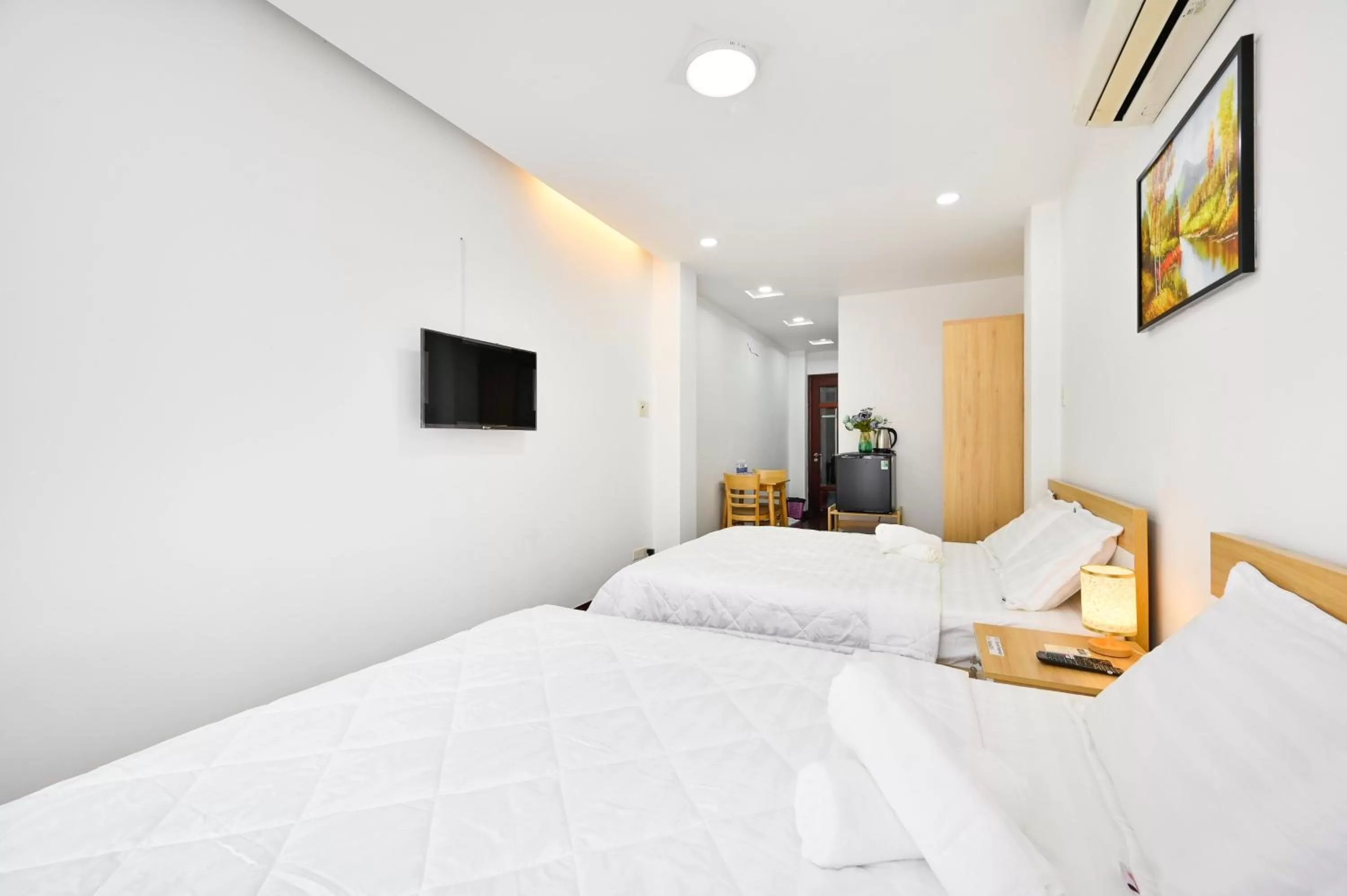 Photo of the whole room, Bed in Huyen Homestay