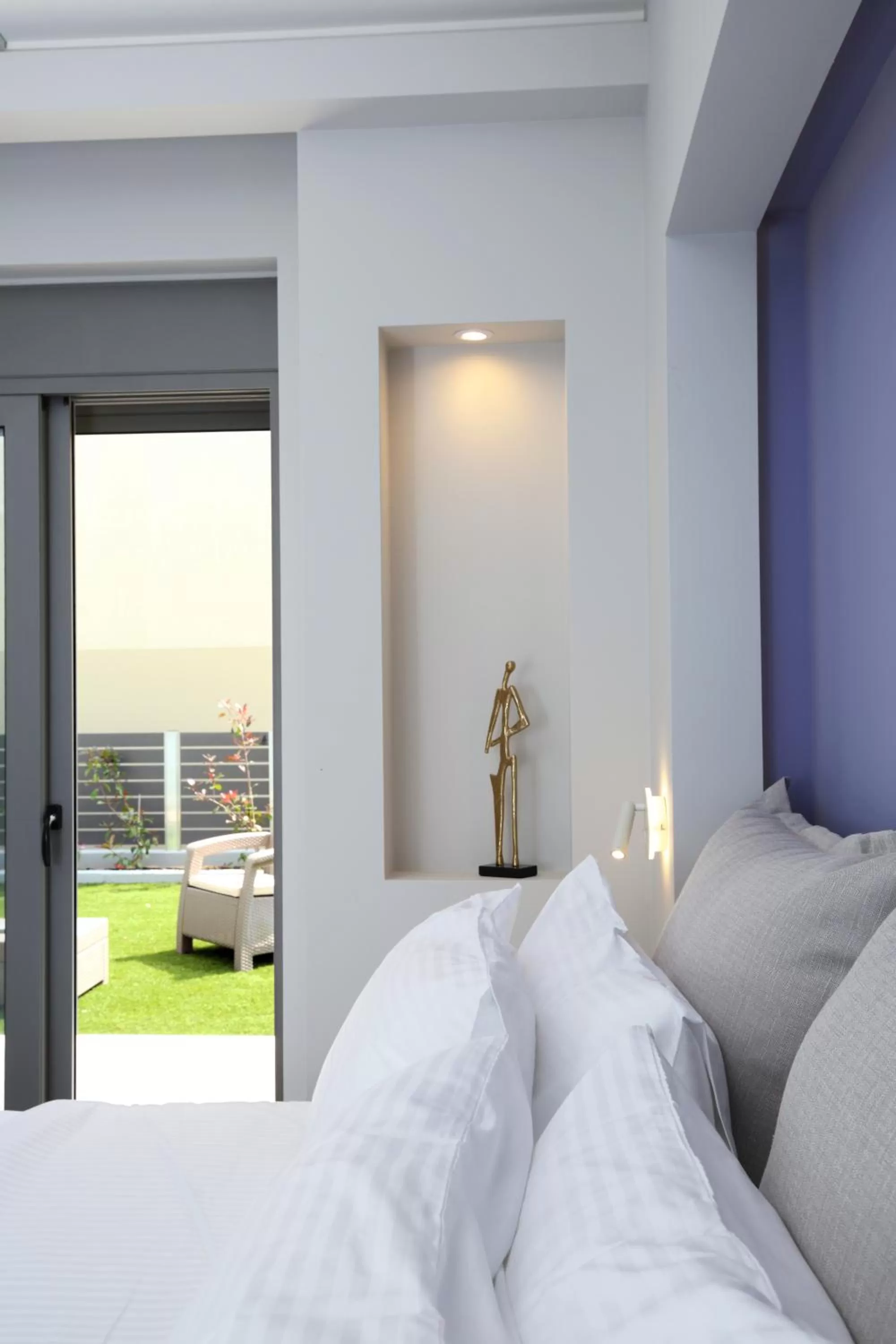 Balcony/Terrace, Bed in Carabella Residence