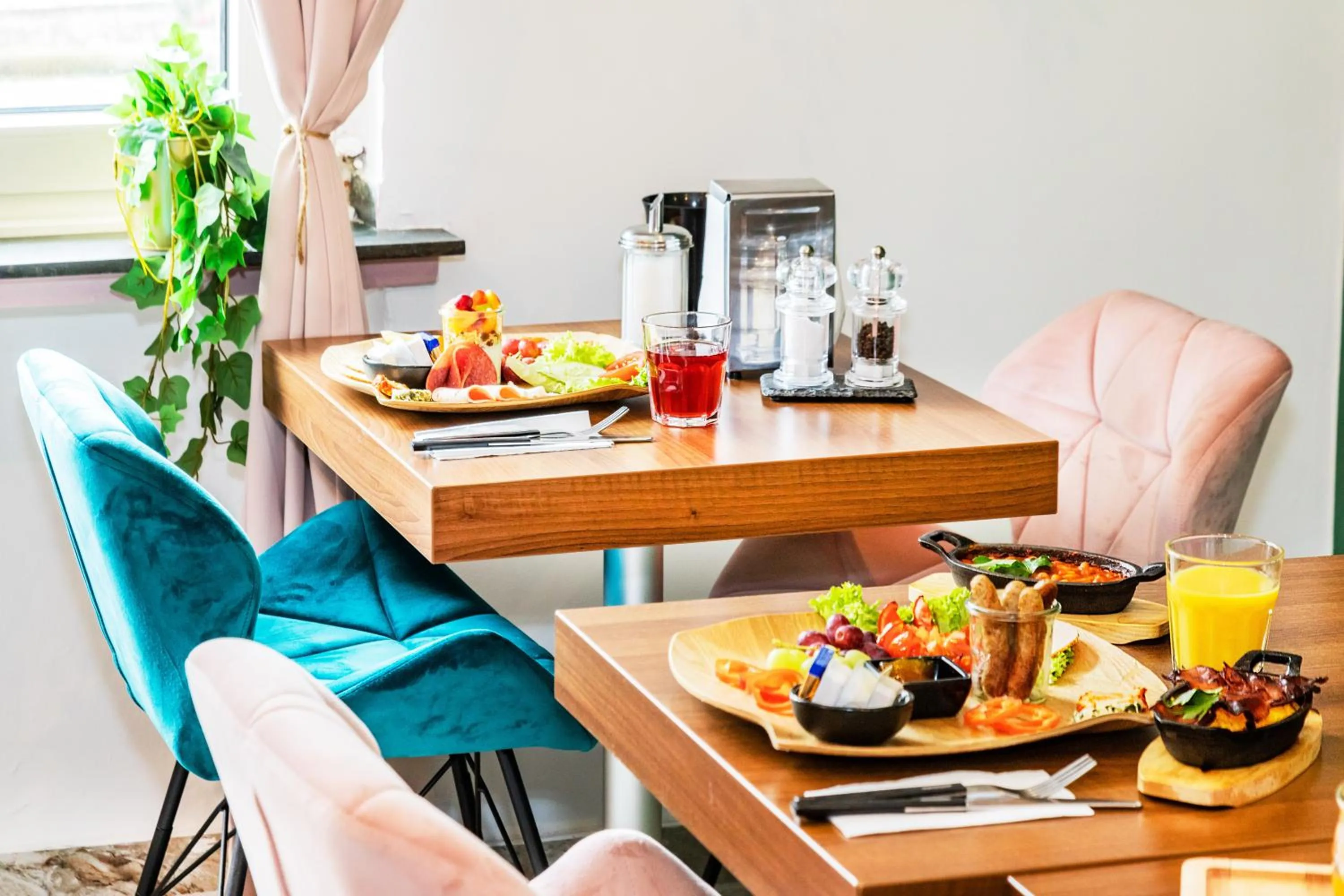 Food and drinks in Hotel Fürst Garden