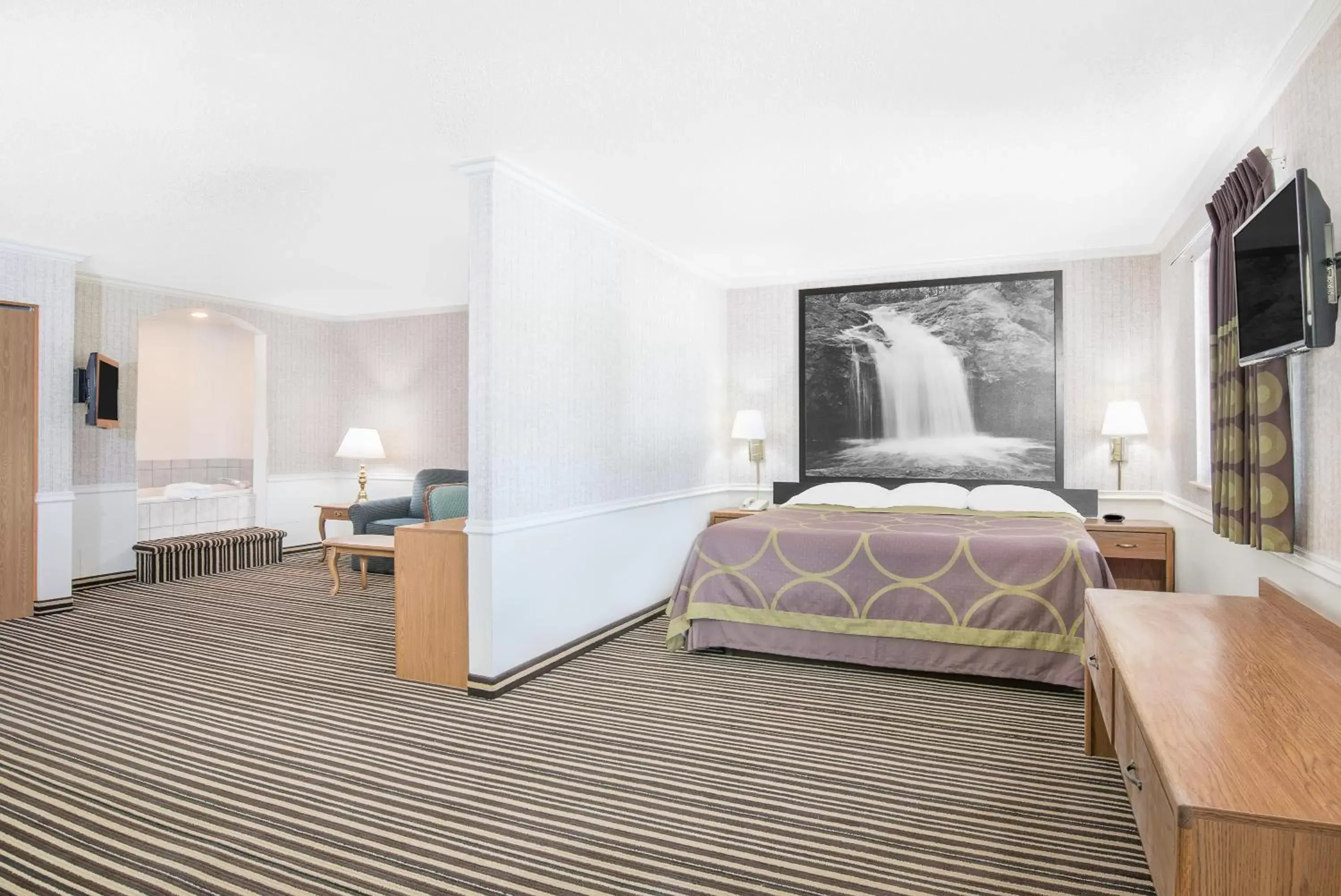 Deluxe King Studio Suite - Non-Smoking in Super 8 by Wyndham Morris Deluxe King Studio Suite - Non-Smoking in Super 8 by Wyndham Morris