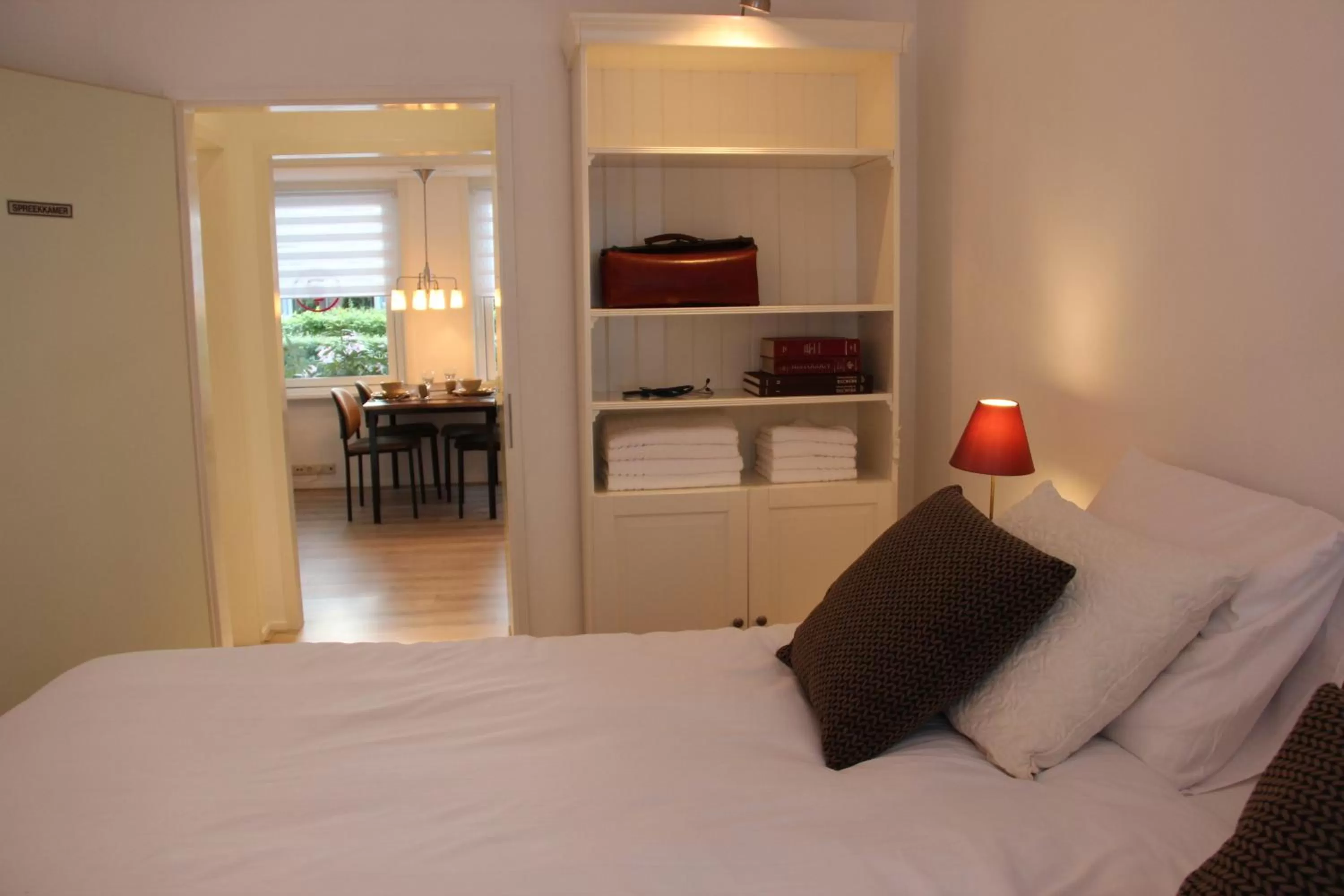 Bed in B&B de Dorpsdokter