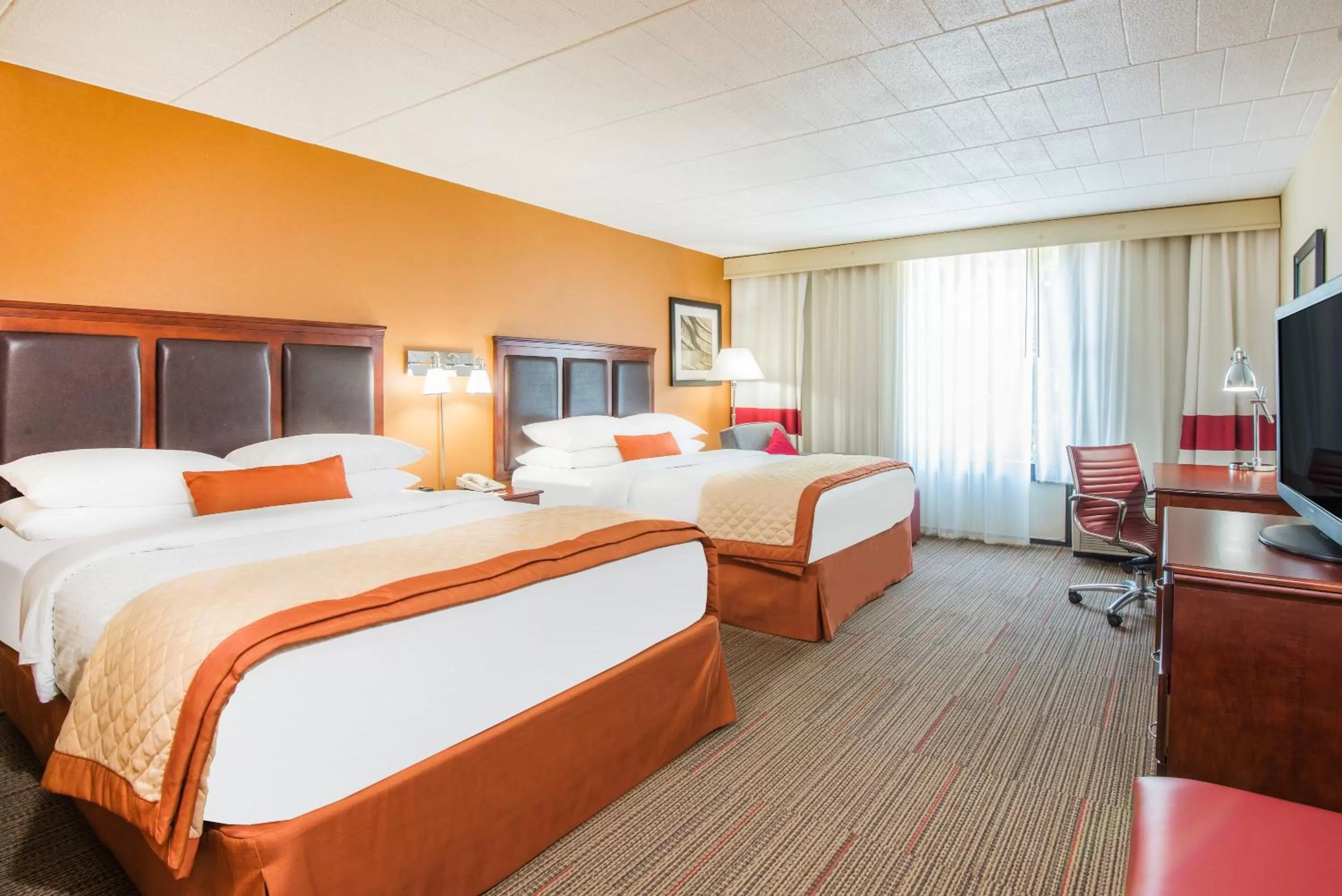 Standard Queen Room with Two Queen Beds in Wyndham Garden Inn Pittsburgh Airport