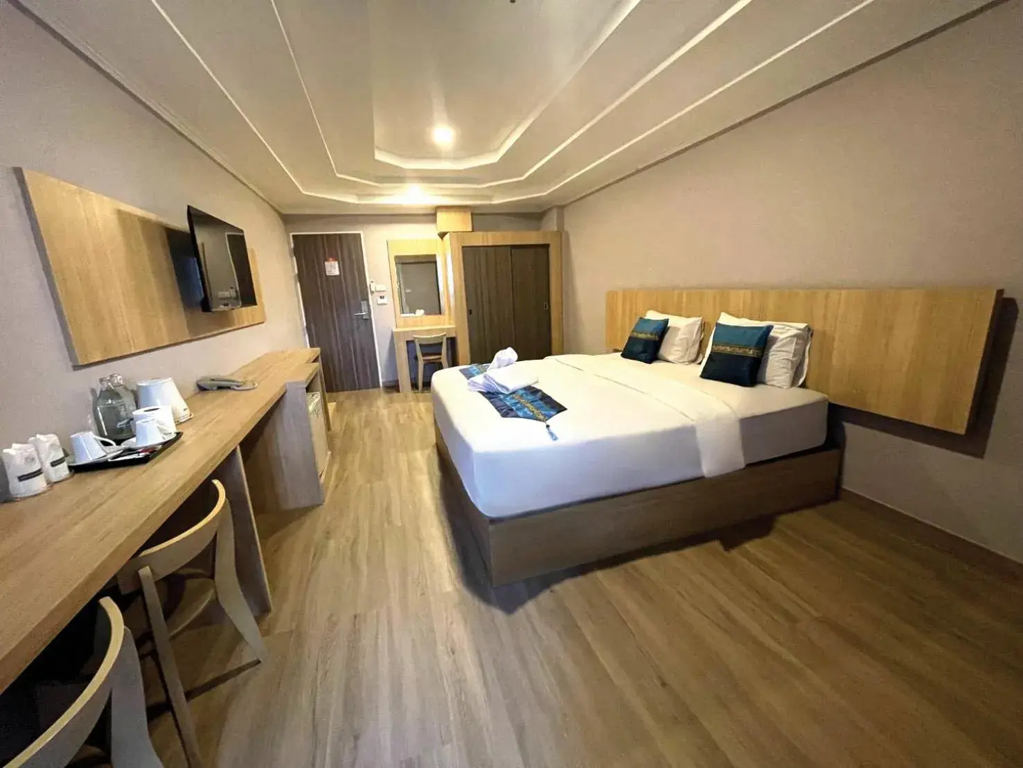 Deluxe Double Room (2 Adults + 1 Child) in Grand Tara Garden Thai Hotel Deluxe Double Room (2 Adults + 1 Child) in Grand Tara Garden Thai Hotel