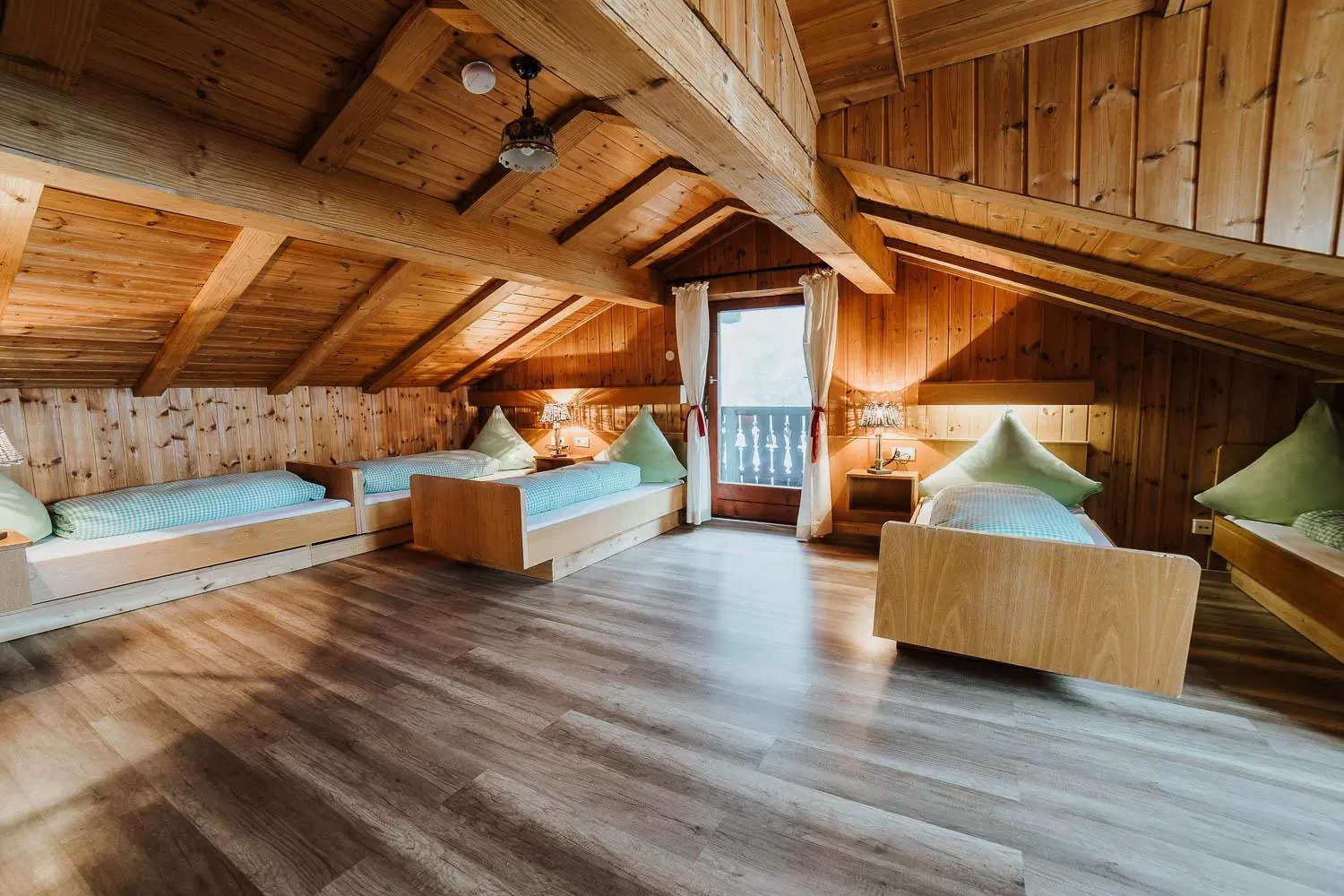 Bed in Berggasthof Hochpröller