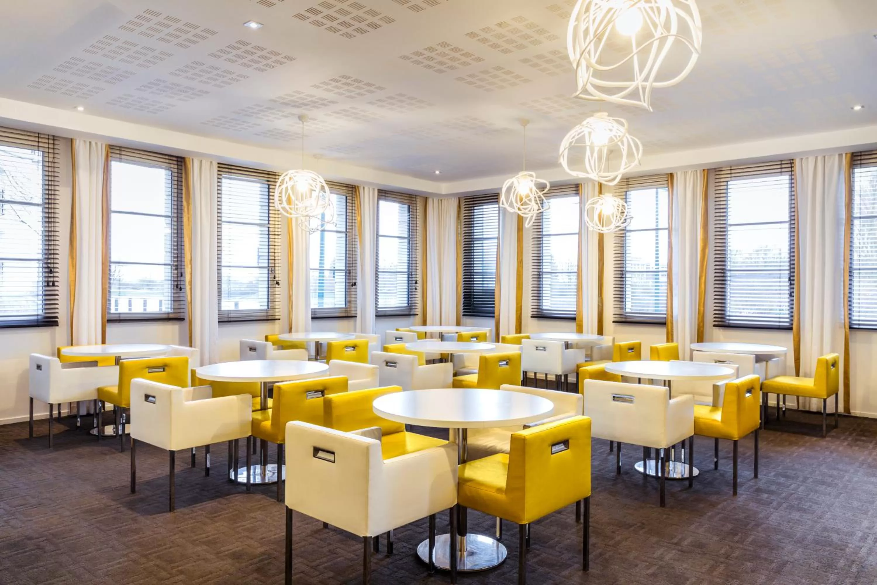 Restaurant/Places to Eat in Adagio Serris Val d Europe