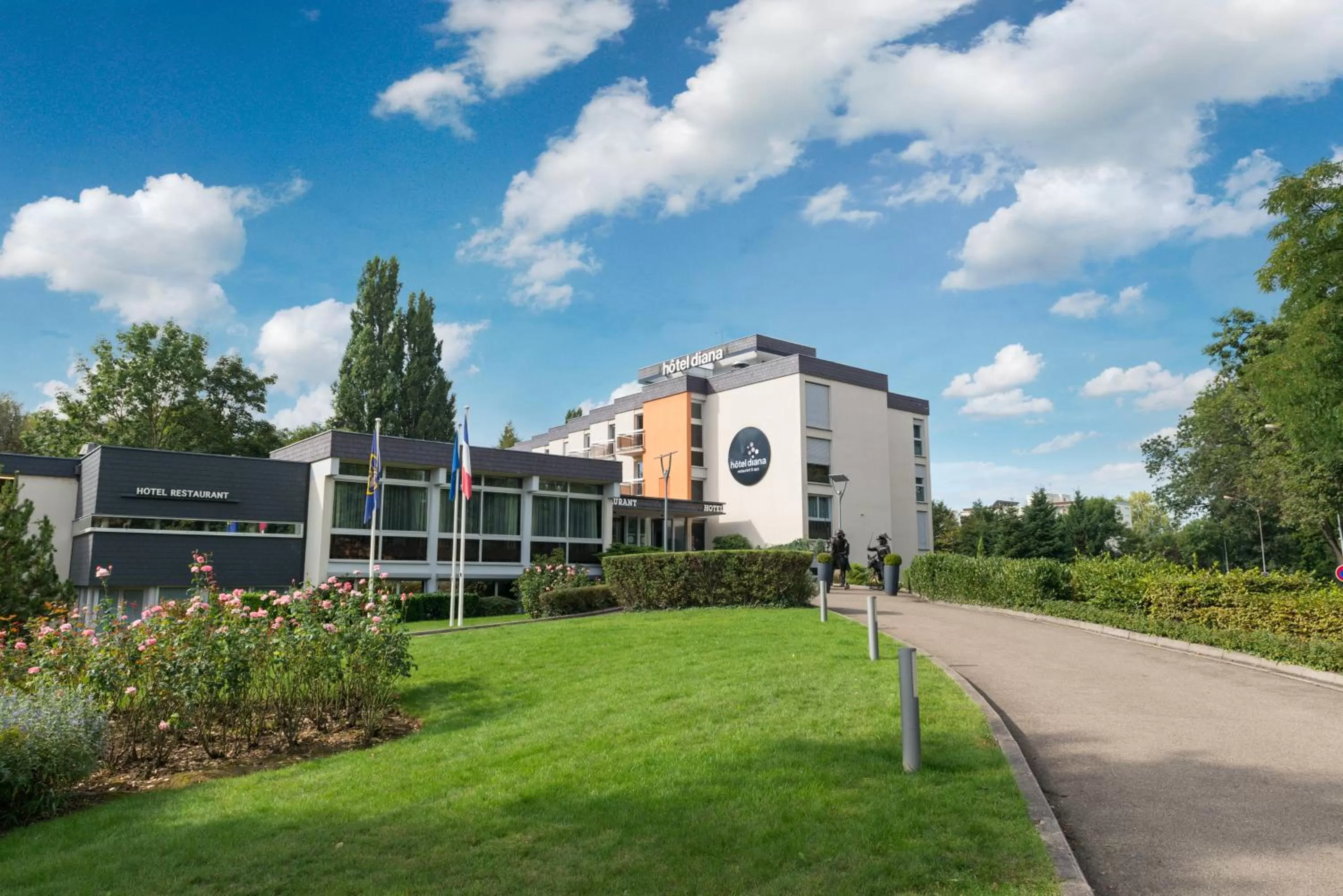 Facade/entrance in Hôtel Diana Restaurant & Spa by HappyCulture