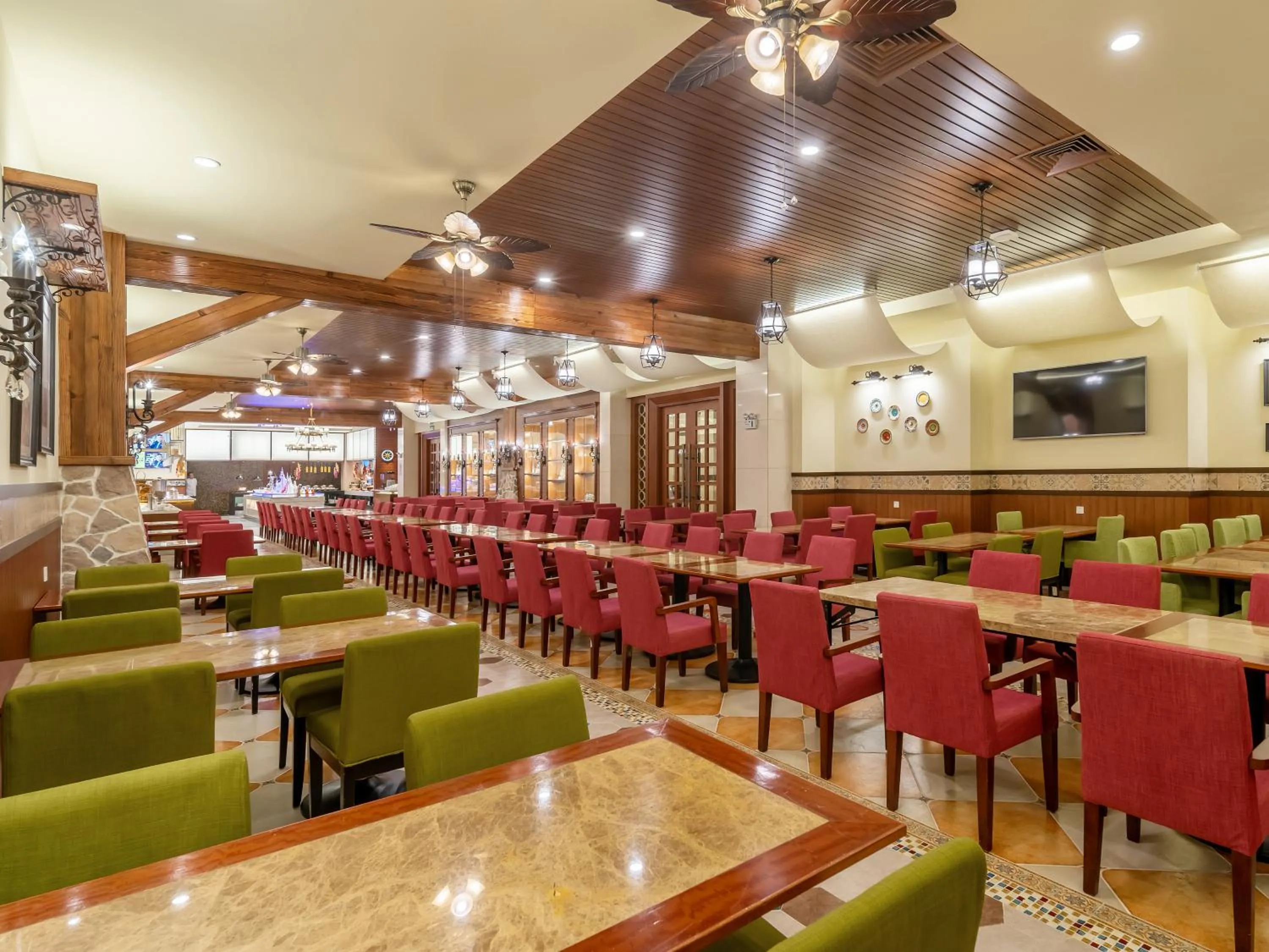 Restaurant/places to eat in Wyndham Shanghai Hongqiao