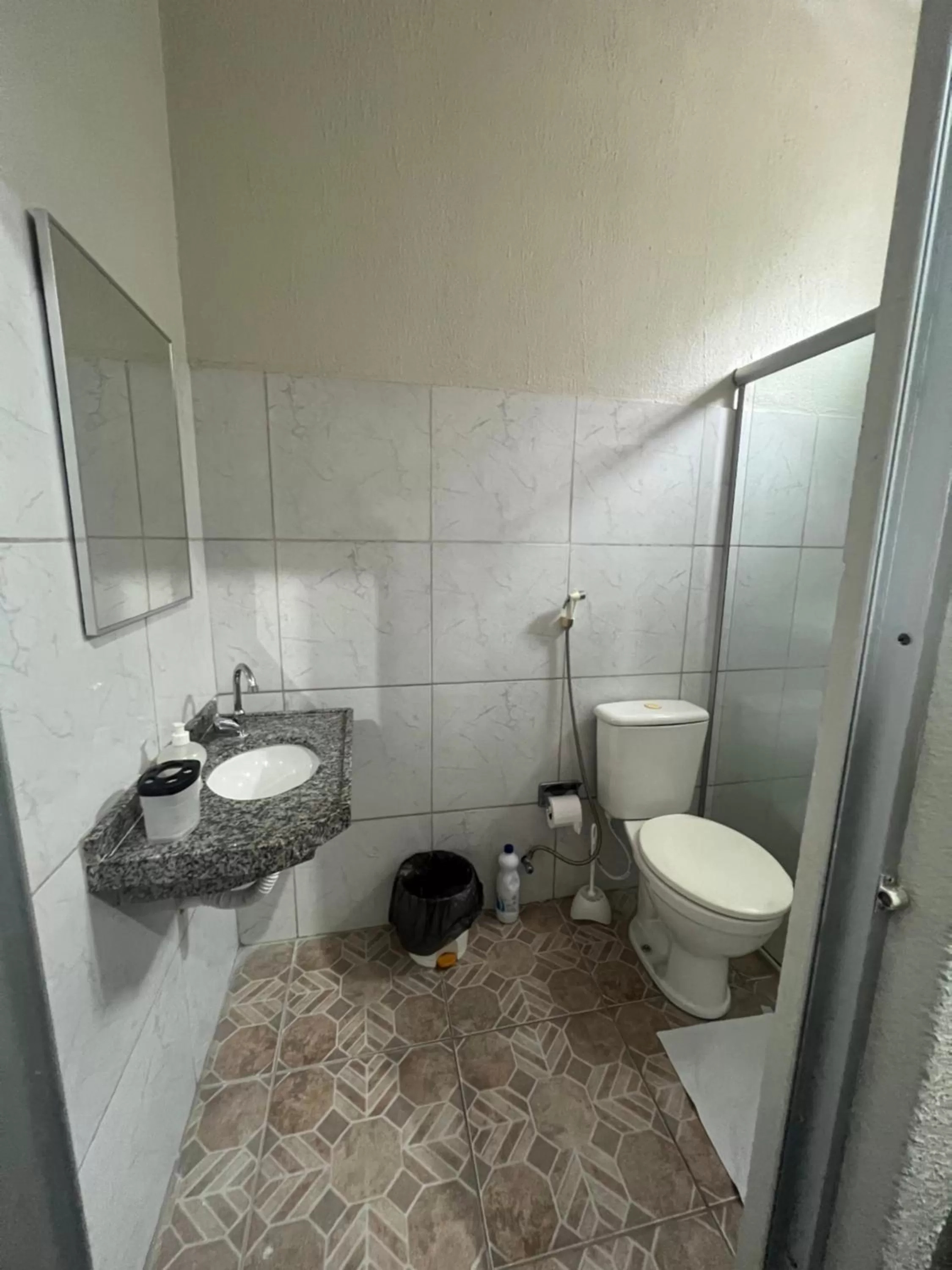 Toilet, Bathroom in Pousada Hostal Iracema