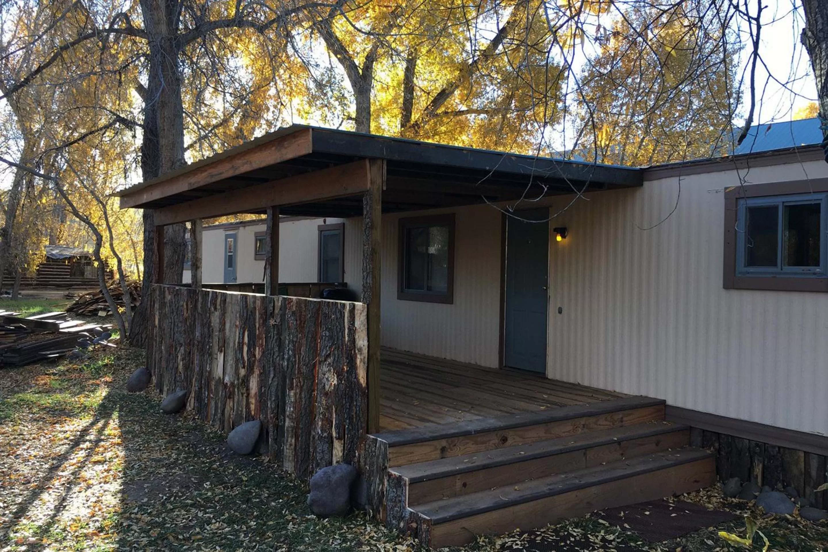 Patio, Property Building in Elkhorn Lodge