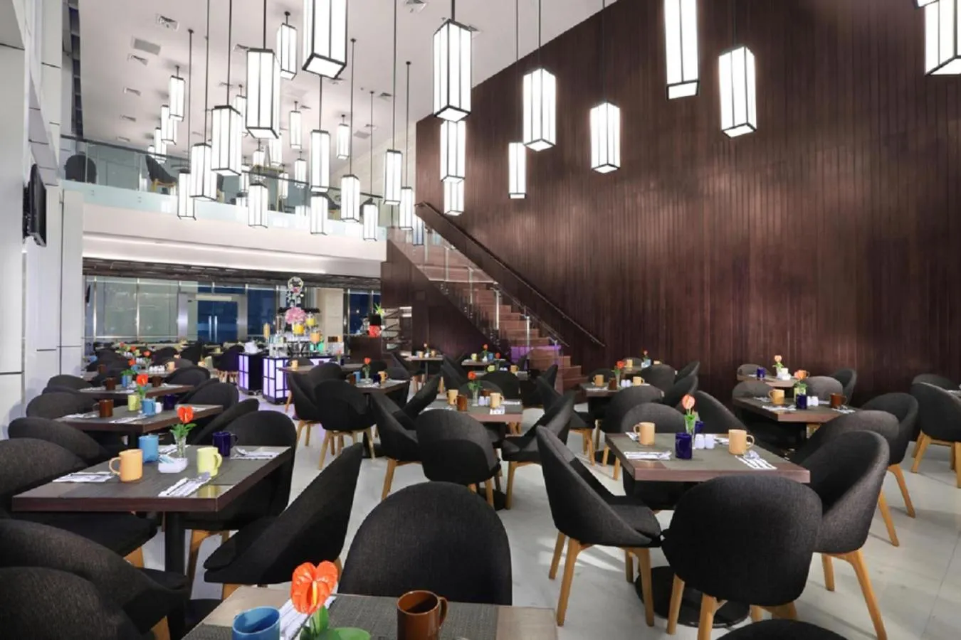 Restaurant/places to eat in Aston Priority Simatupang Hotel and Conference Center
