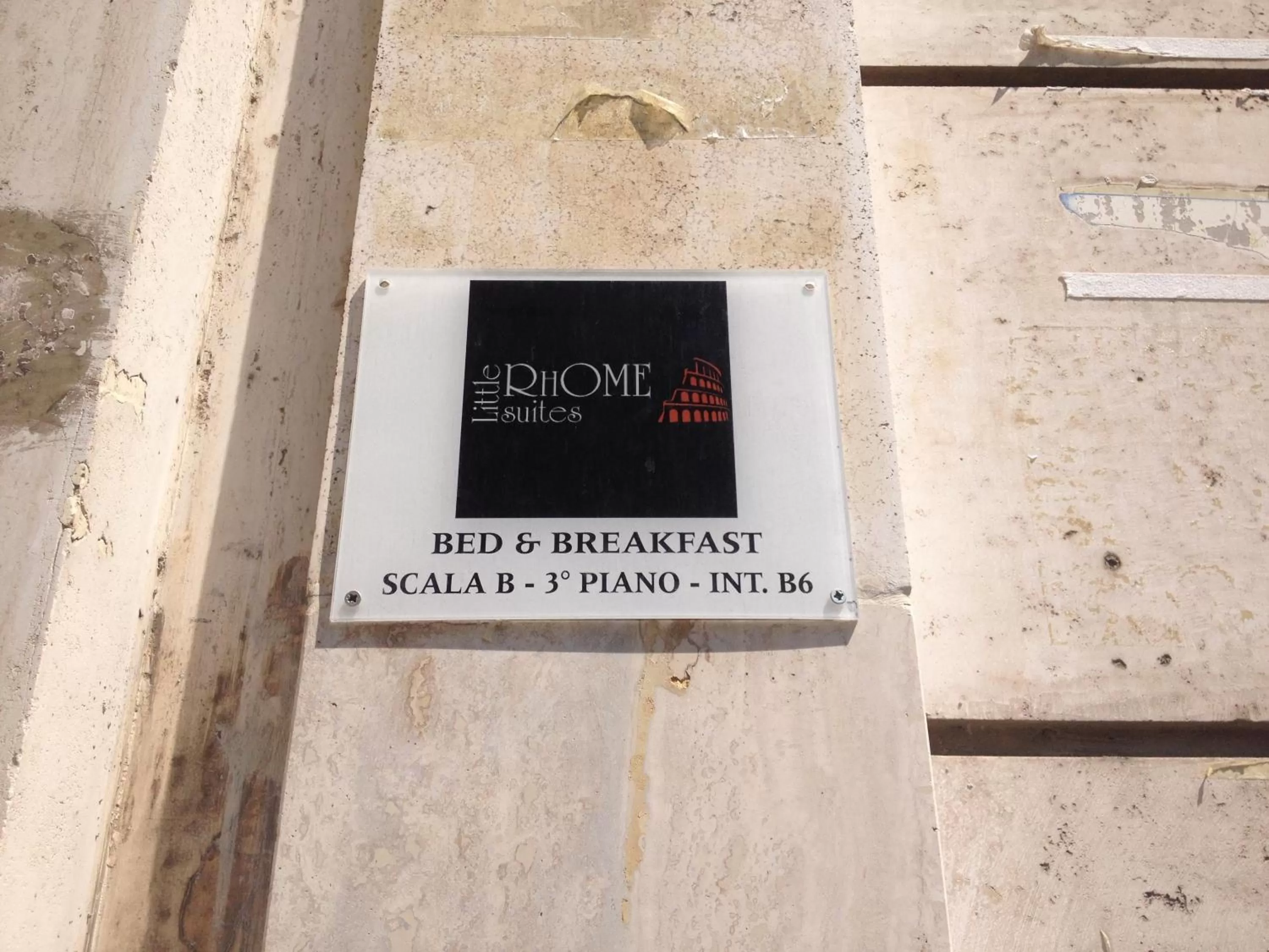 Property building in Little Rhome Suites