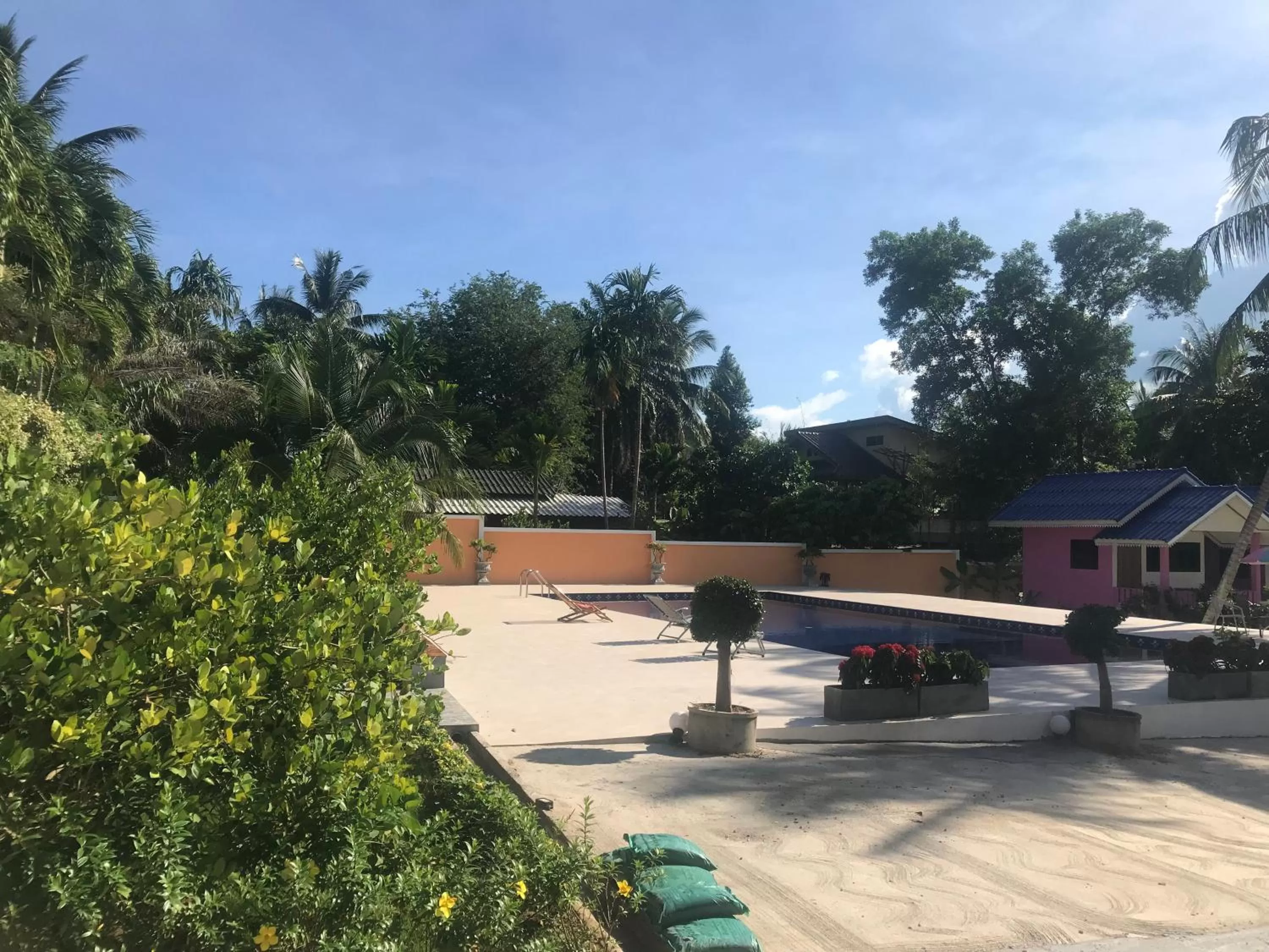 Swimming Pool in The Mountain View Hat Sai Ri Resort