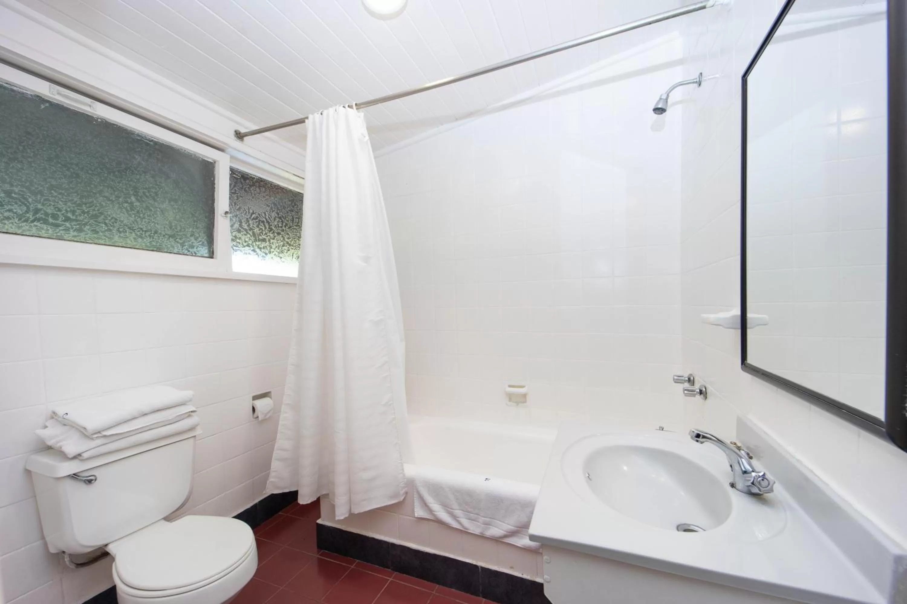 Bathroom in Hotel Salto Del Laja