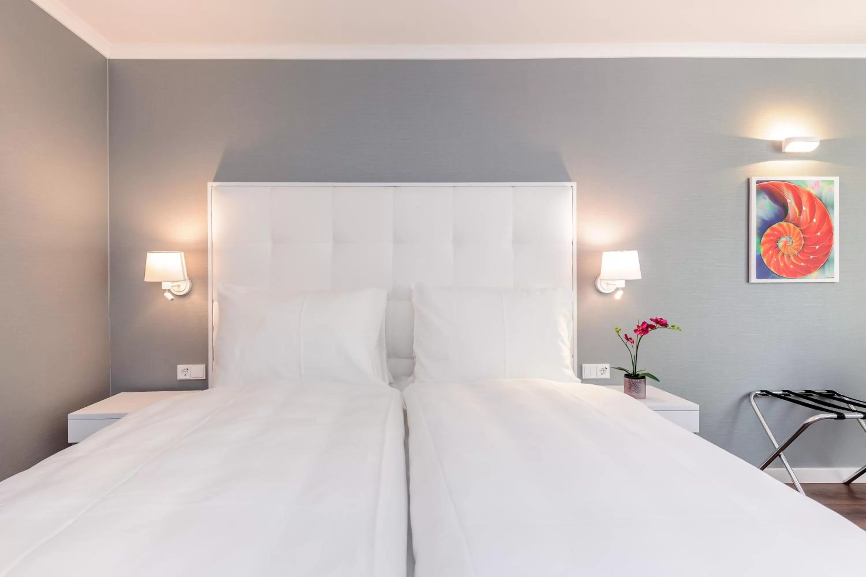 Bed in Mercure Hotel Raphael Wien