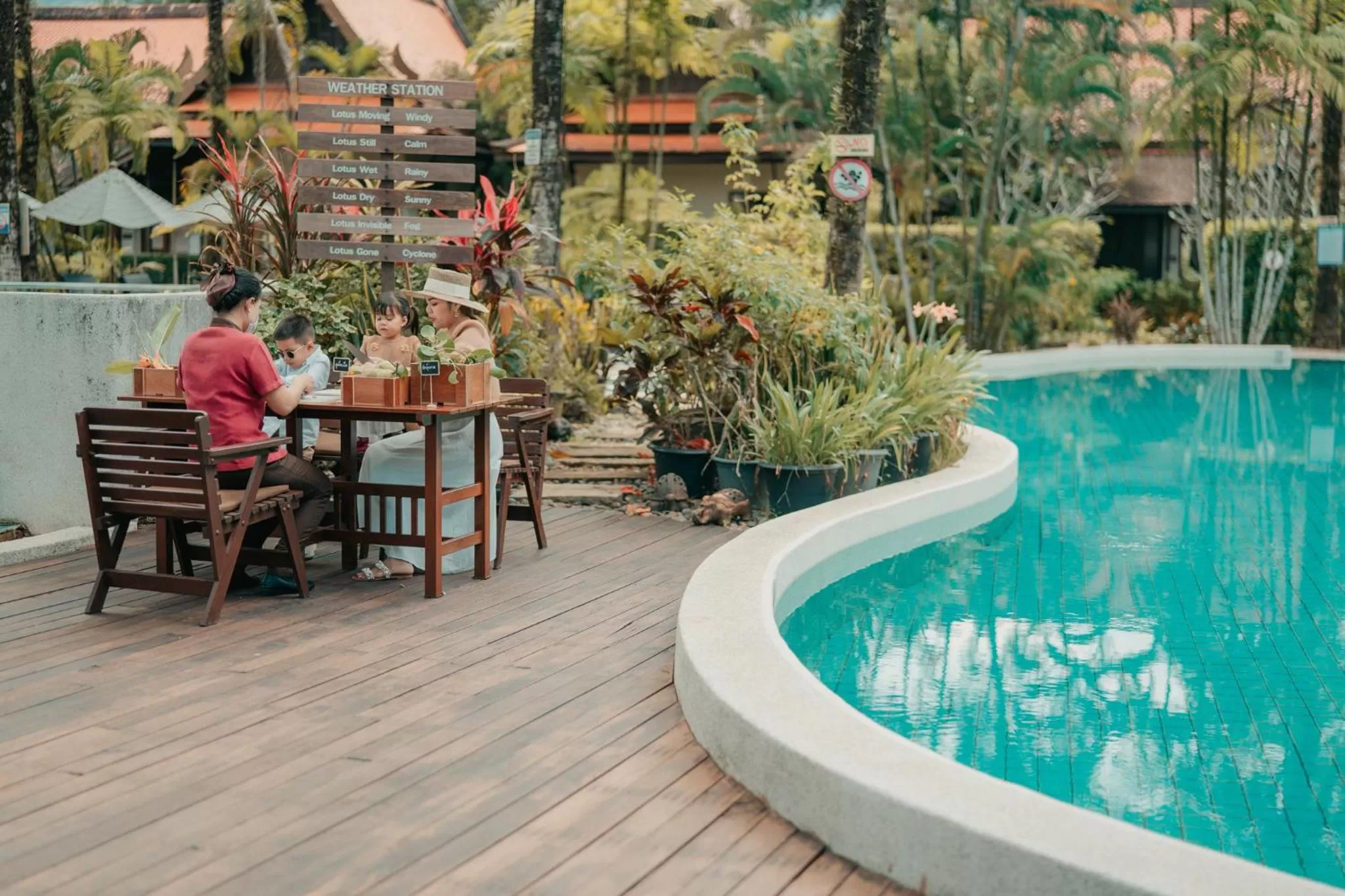 Swimming pool in Khaolak Bhandari Resort & Spa
