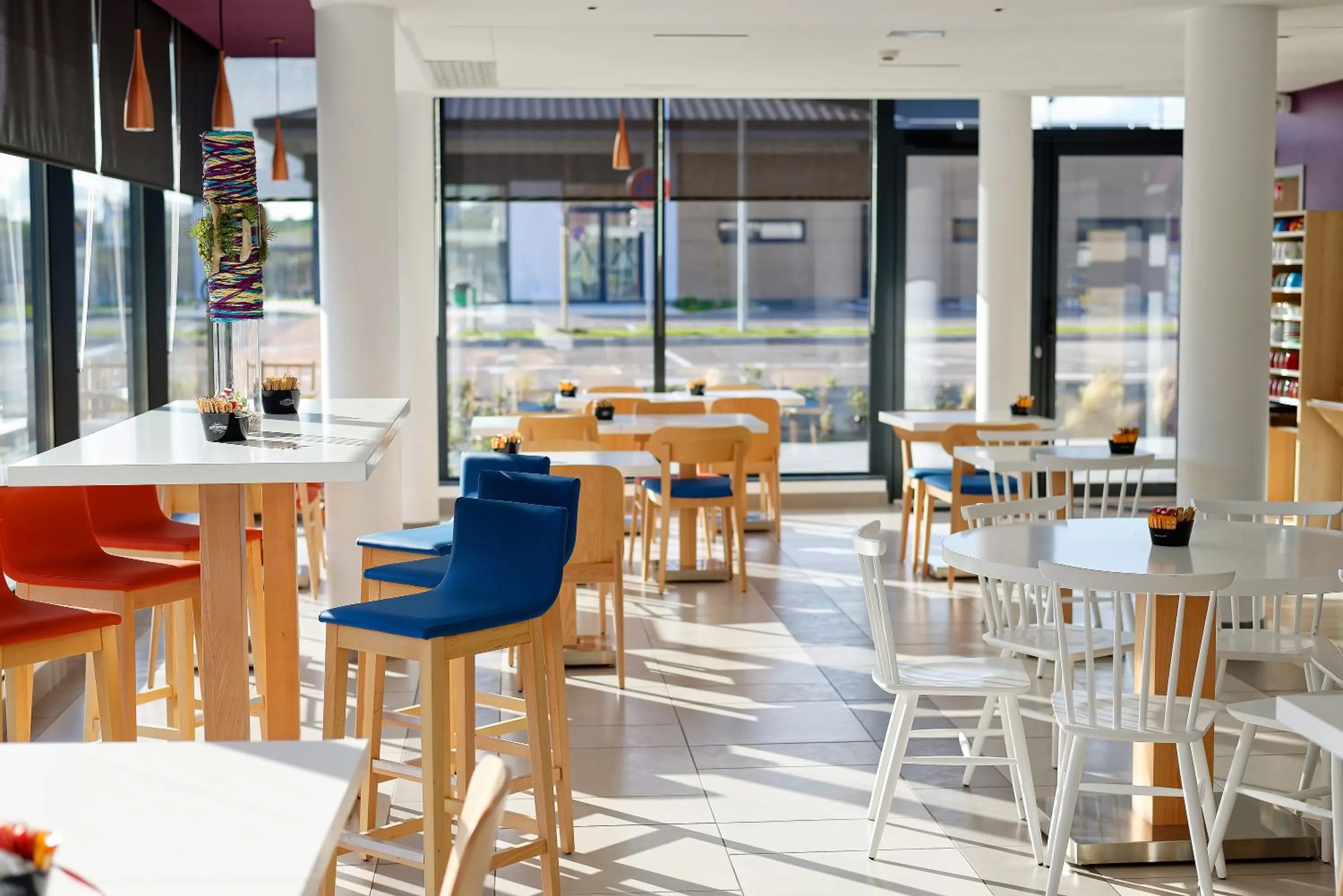 Restaurant/places to eat in Hôtel AKENA Besançon