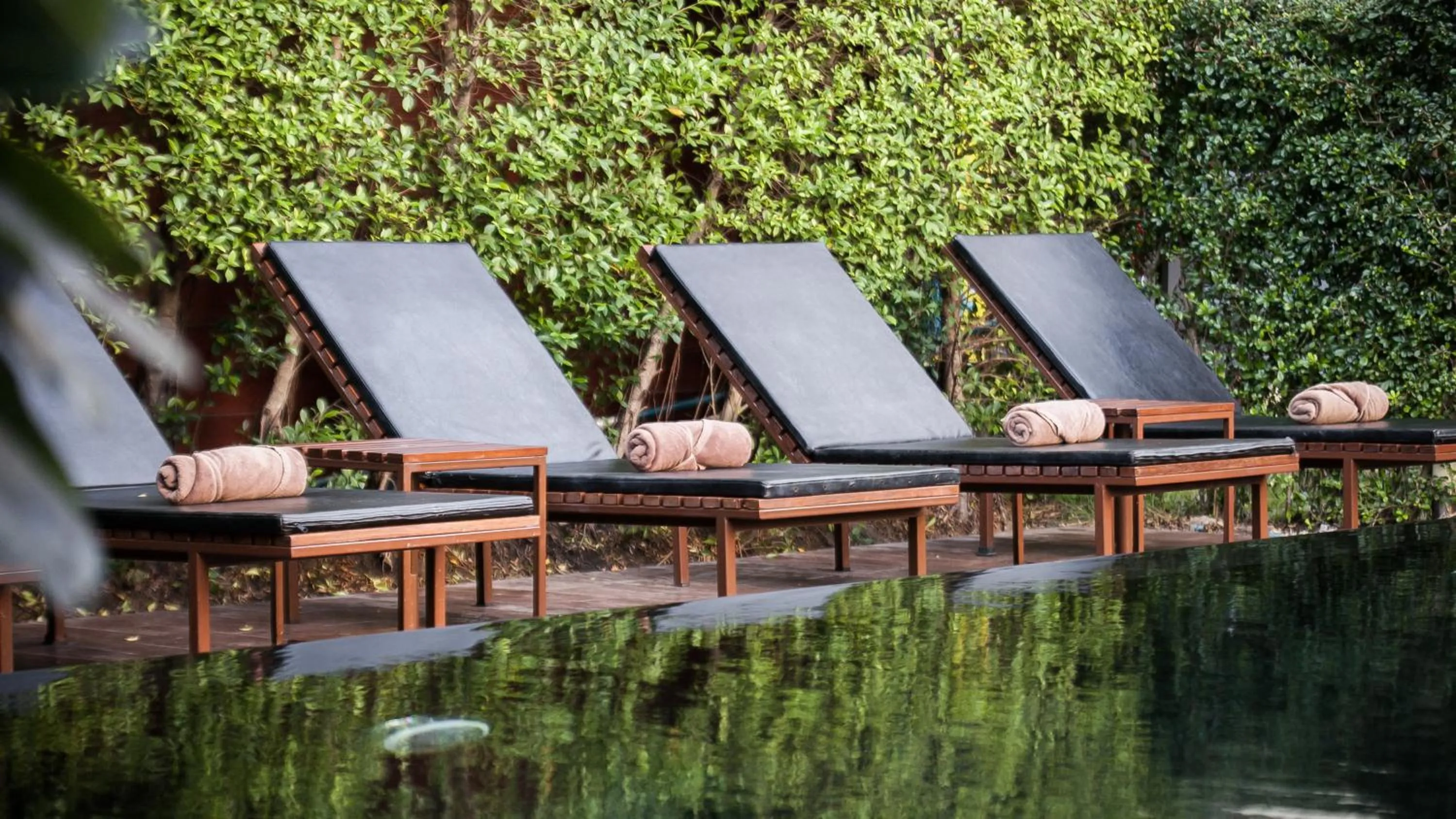 Swimming pool in Fifth Pattaya Jomtien By Shiwalai Int