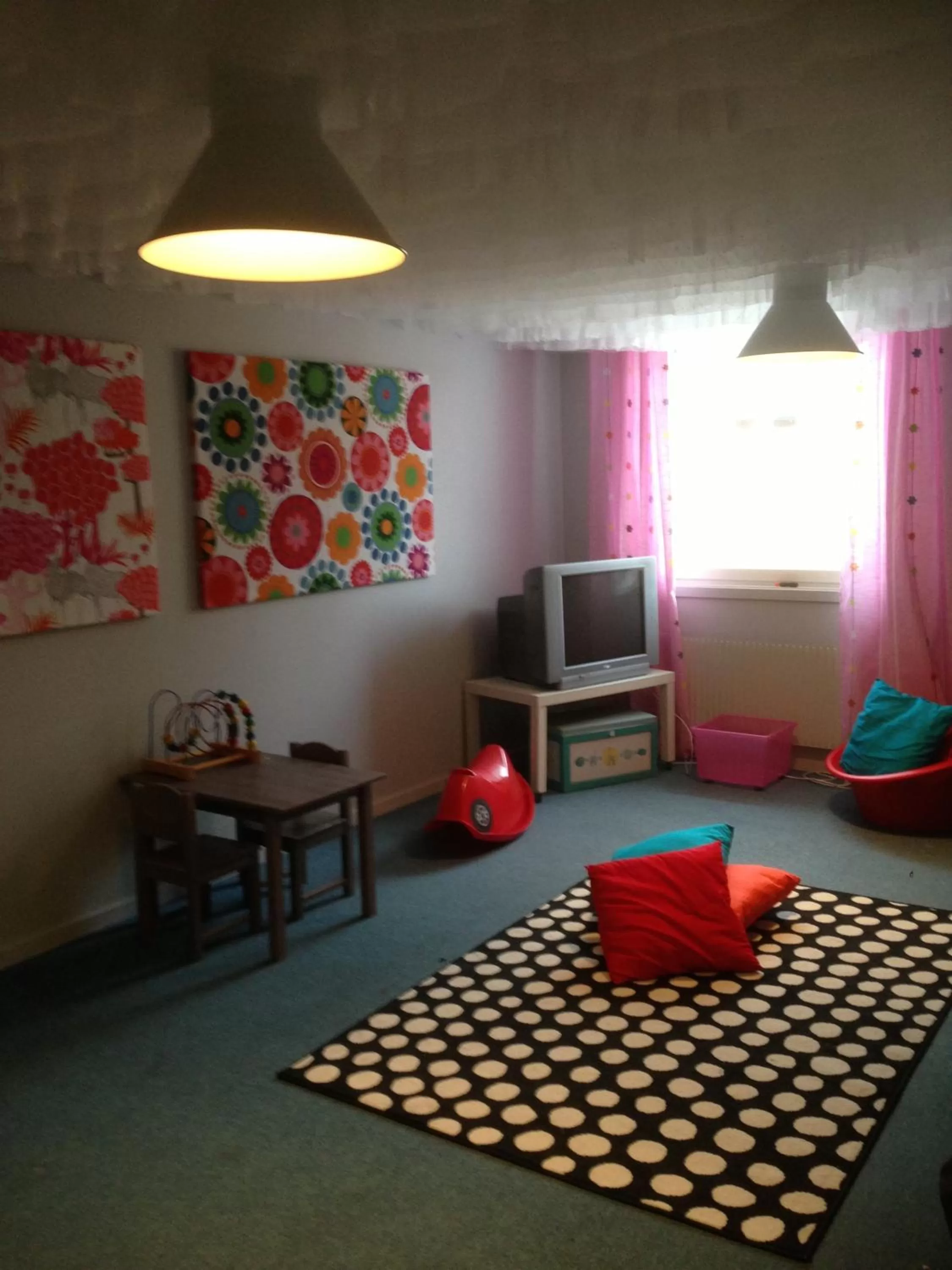 Children play ground in Hotell Älvdalen