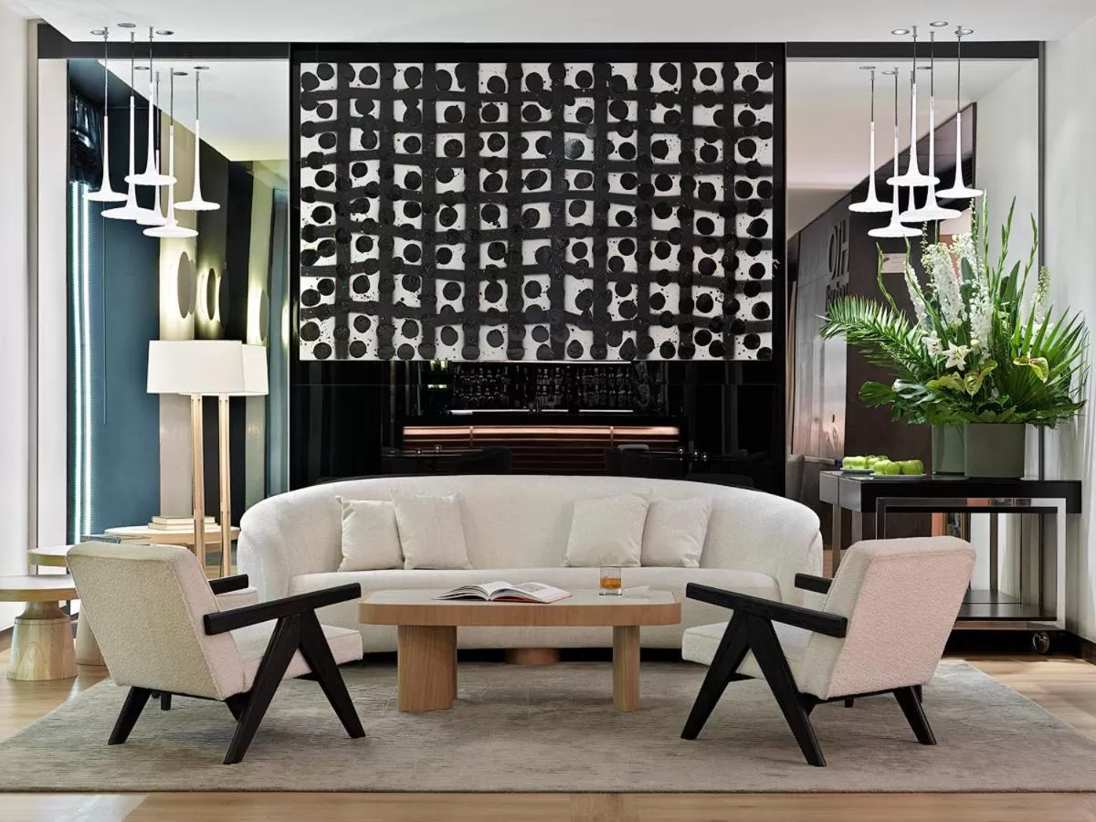 Lobby or reception in H10 Port Vell 4* Sup