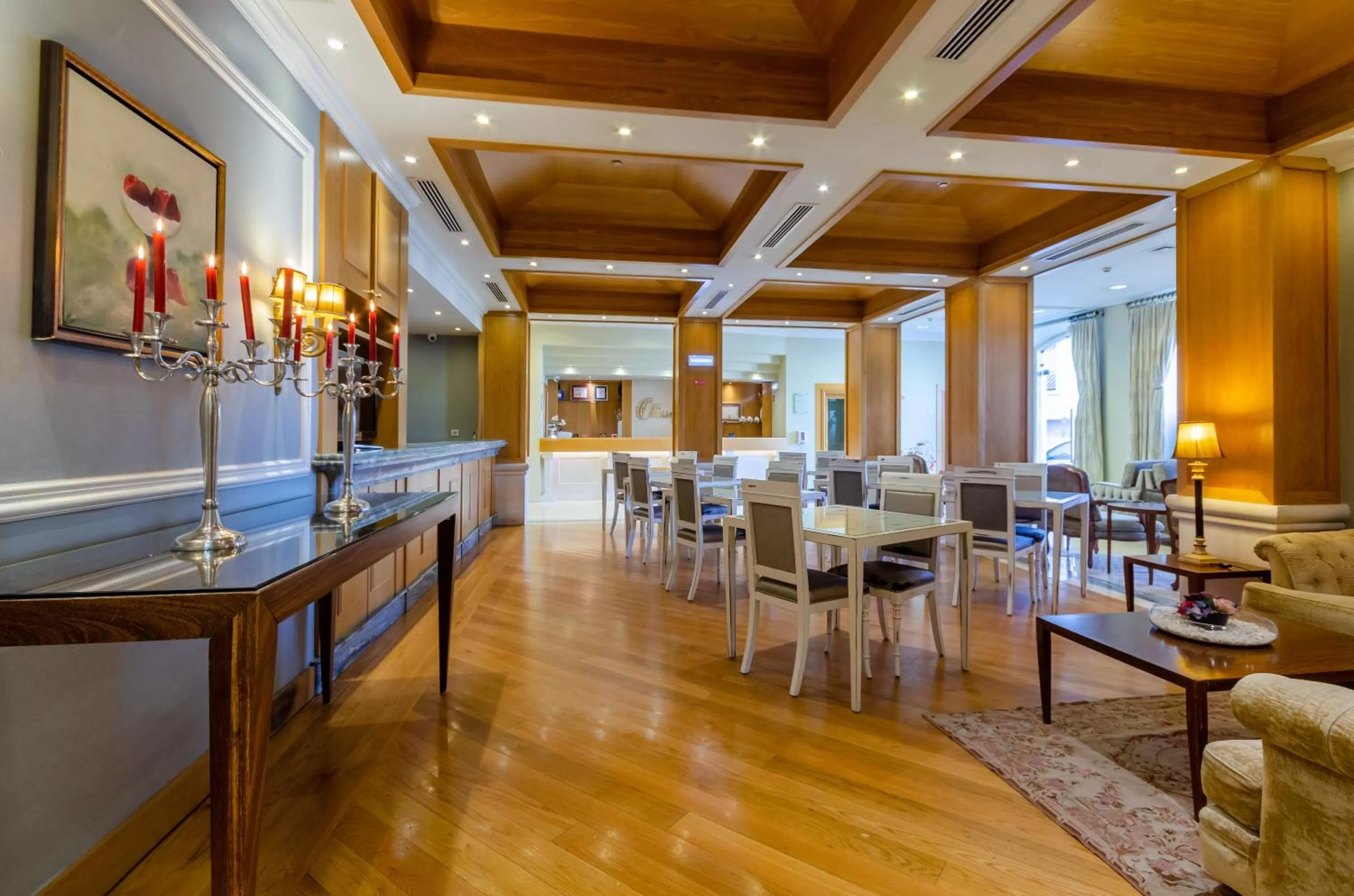 Buffet breakfast in Olissippo Castelo