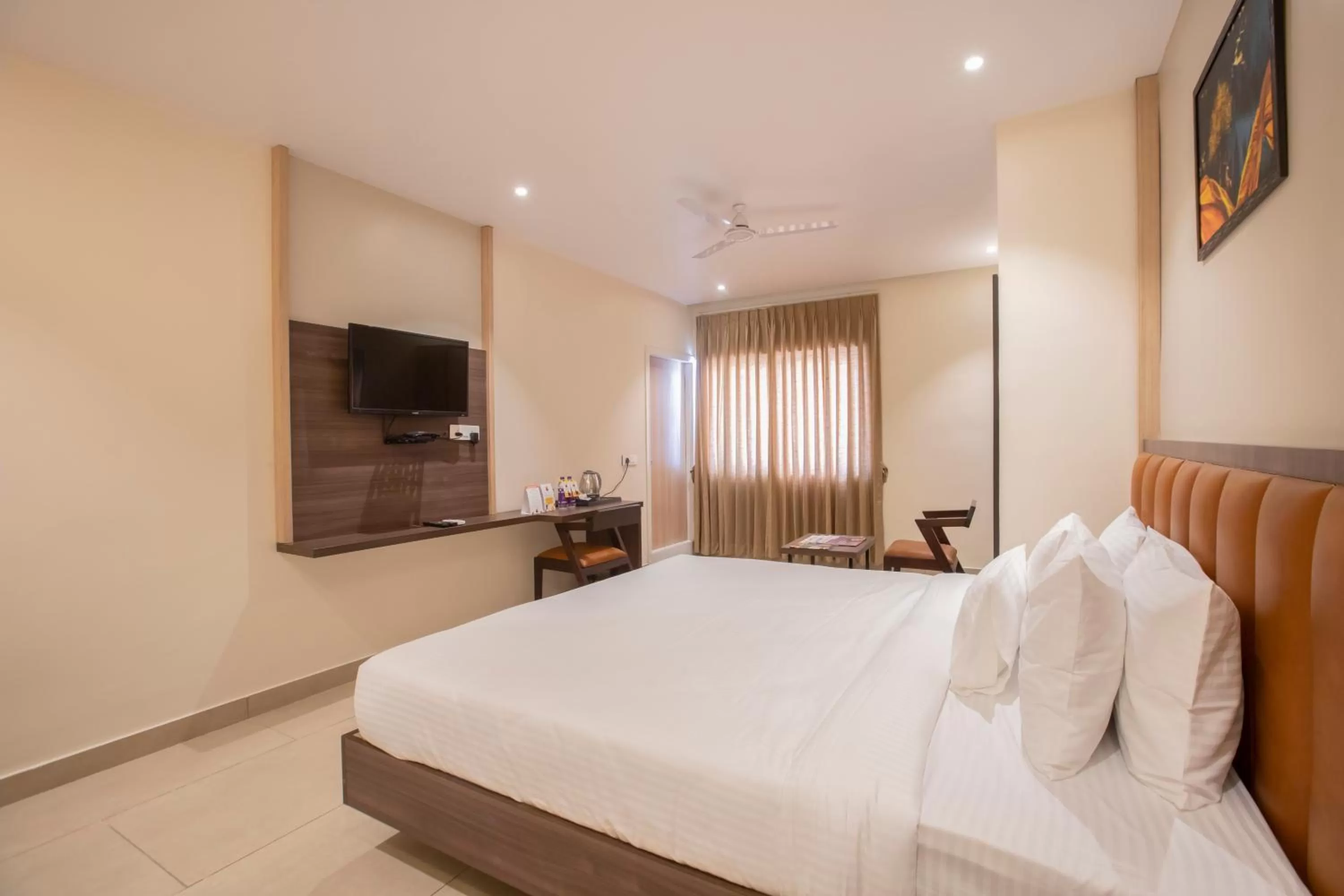 Bed in MySpace Kadison