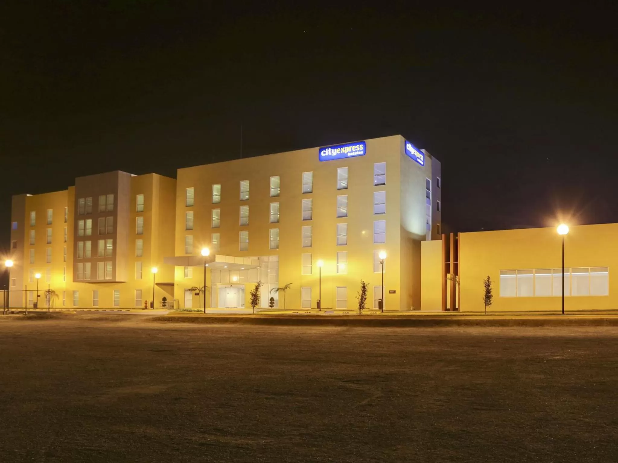 Facade/entrance in City Express by Marriott Salina Cruz