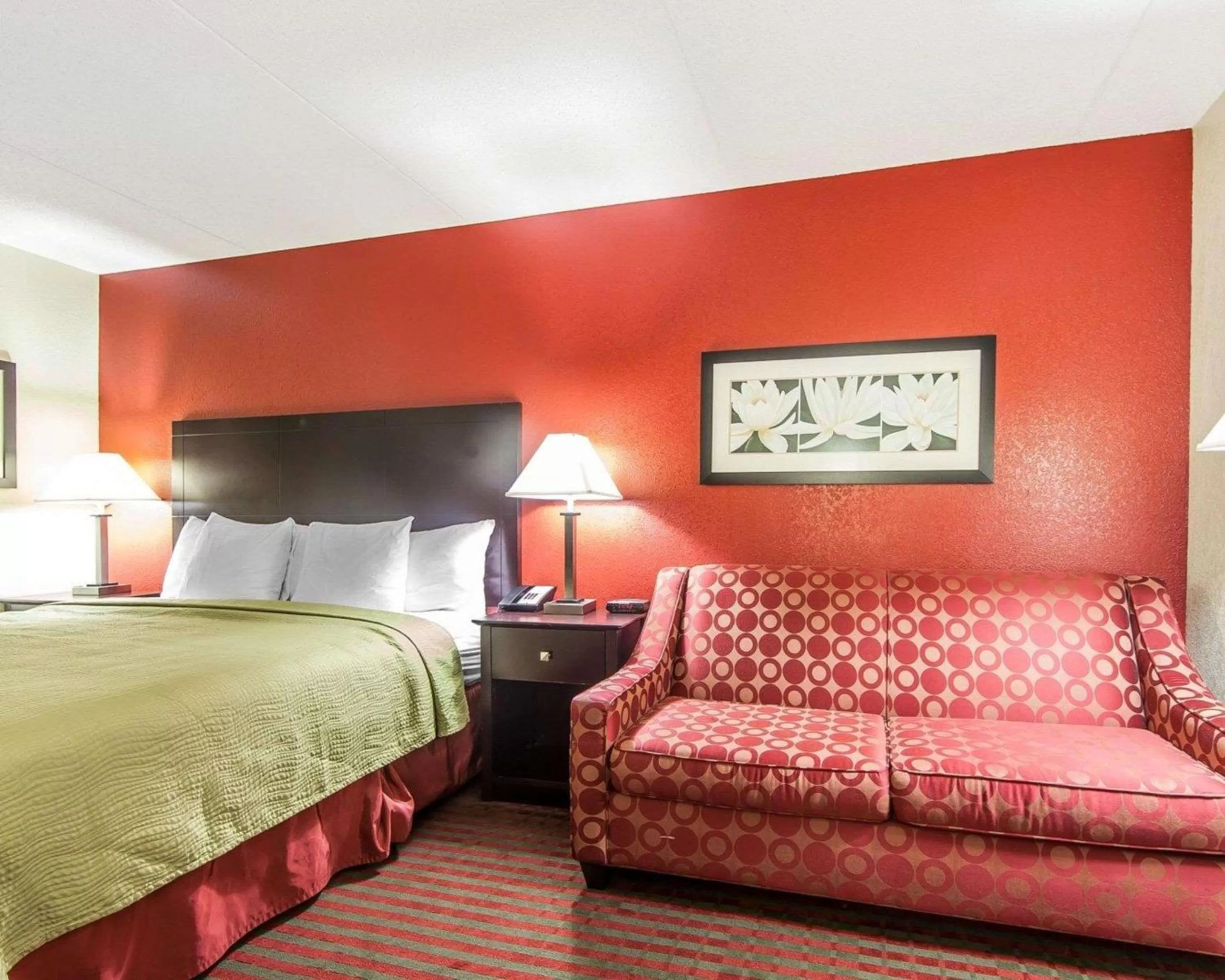 Photo of the whole room, Bed in Quality Inn Sweetwater West