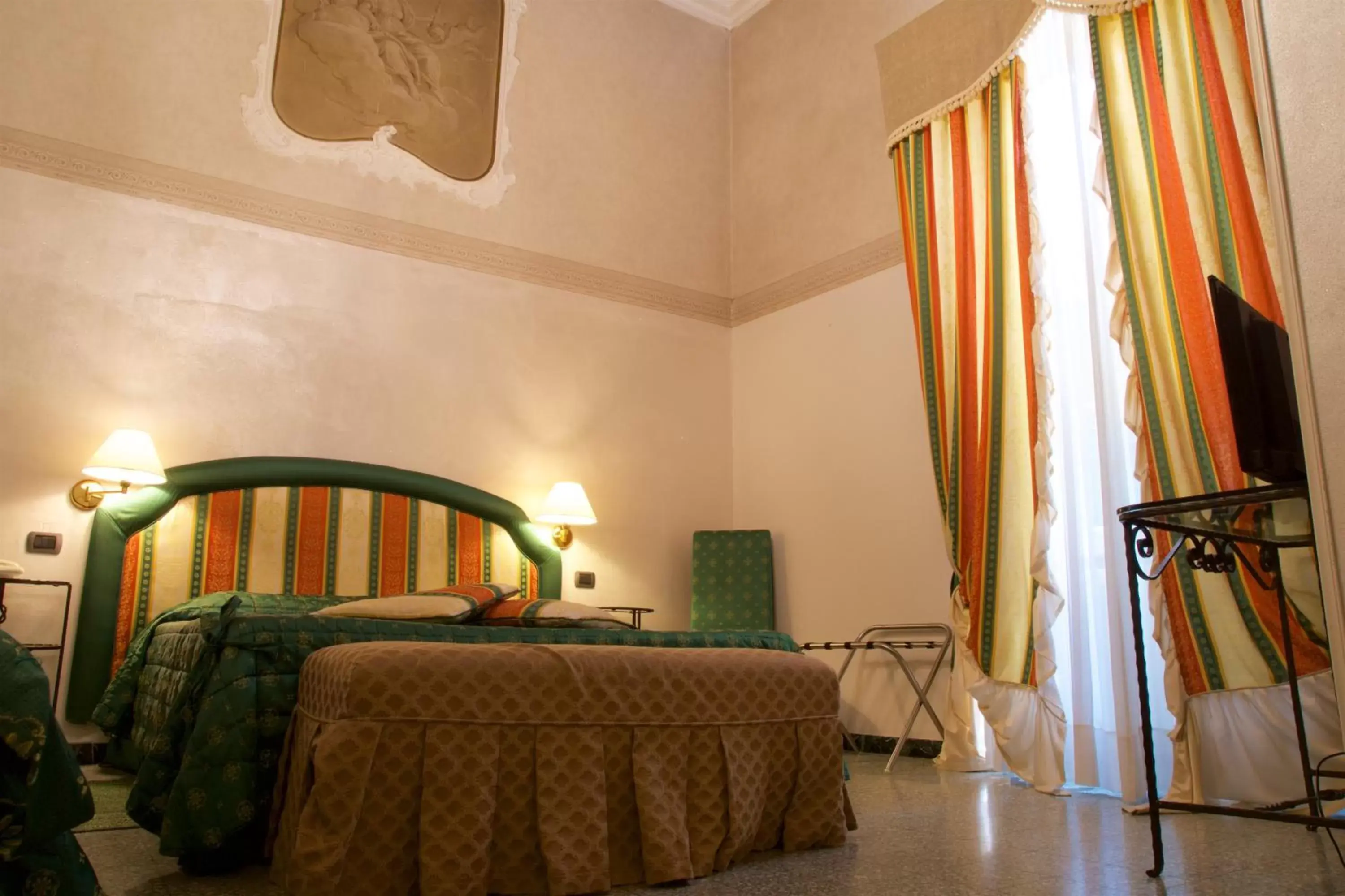 Quadruple Room in Hotel La Luna Quadruple Room in Hotel La Luna