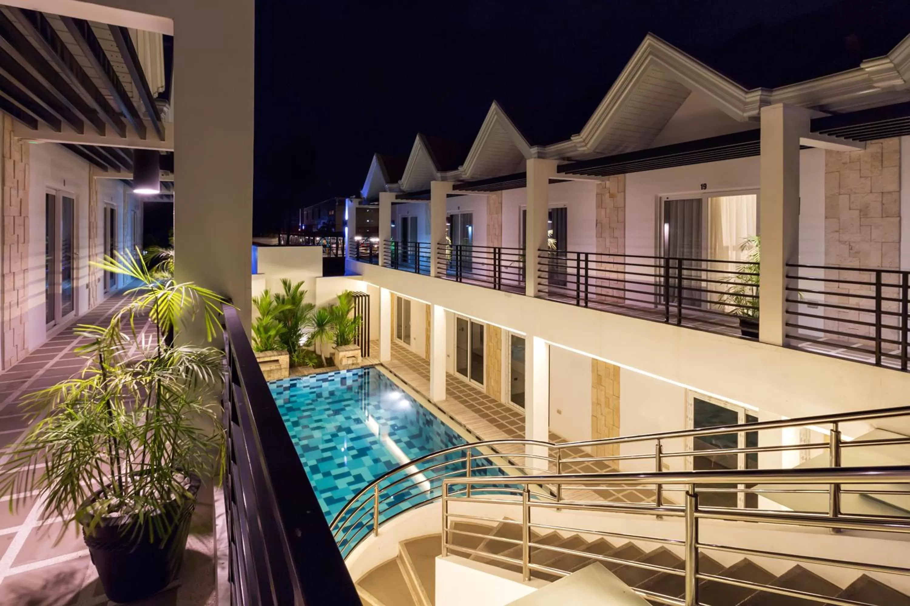 Pool view in Winds Boutique Hotel