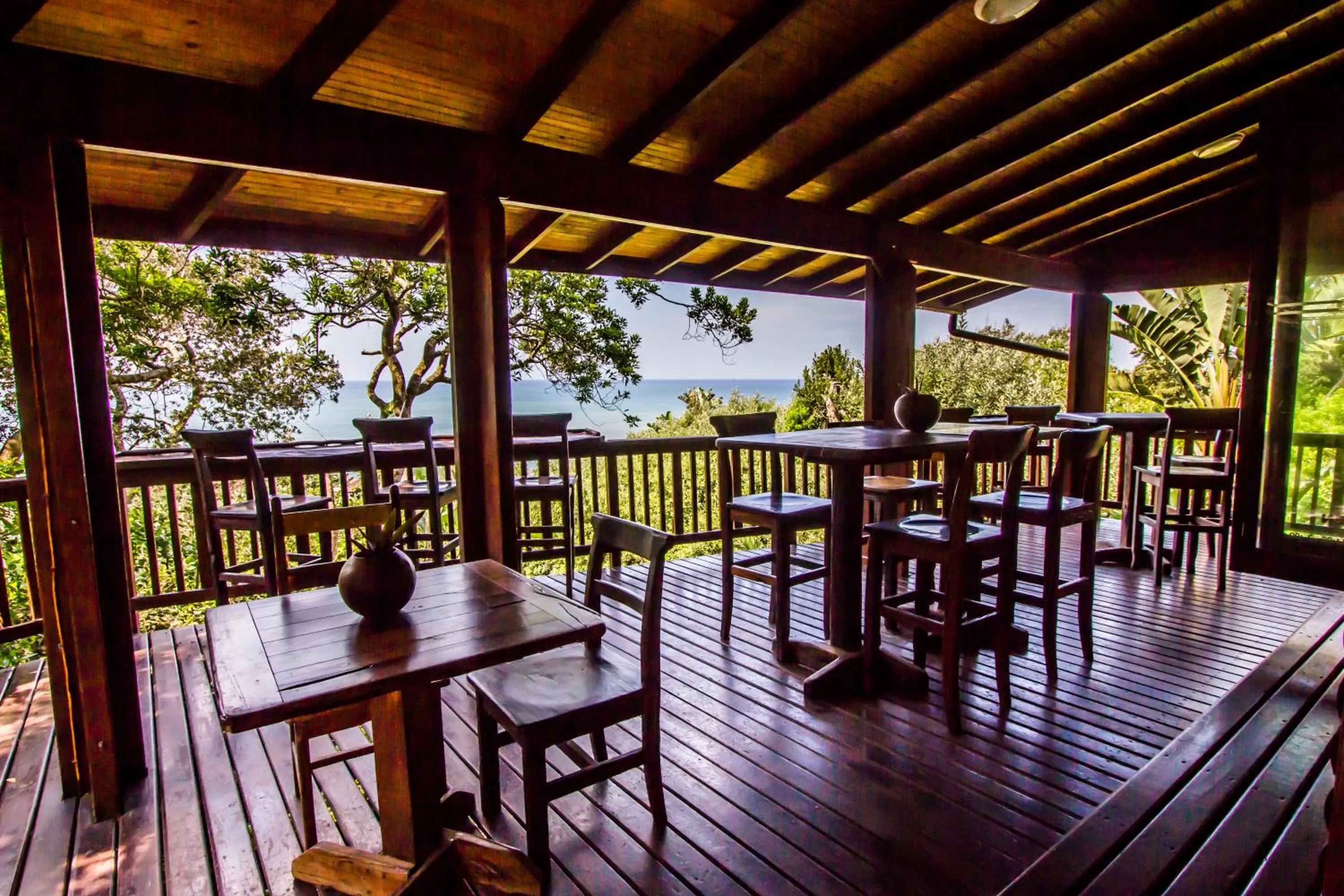 Balcony/Terrace, Restaurant/Places to Eat in Imvubu Lodge