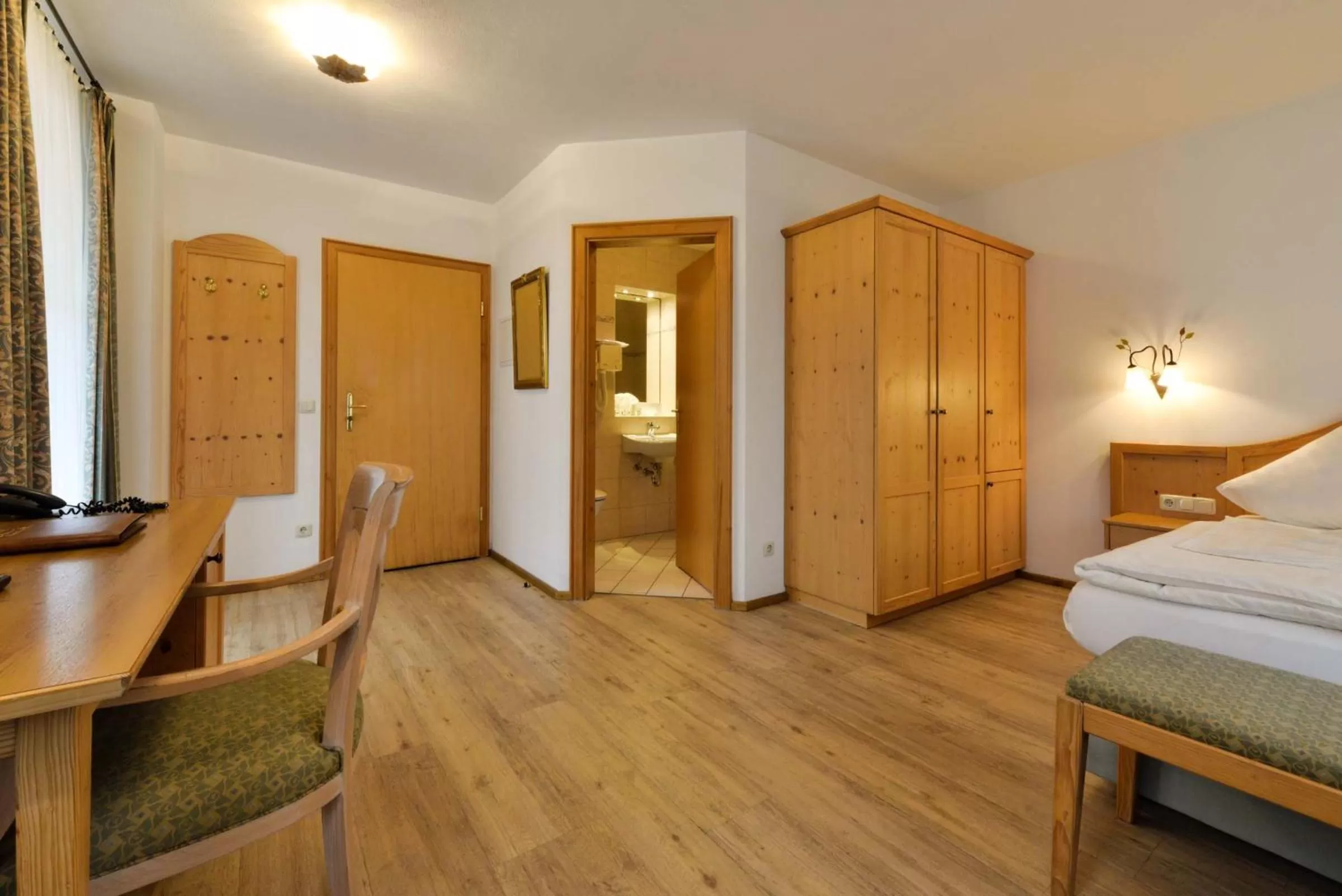 Bed in Landhotel Huber am See