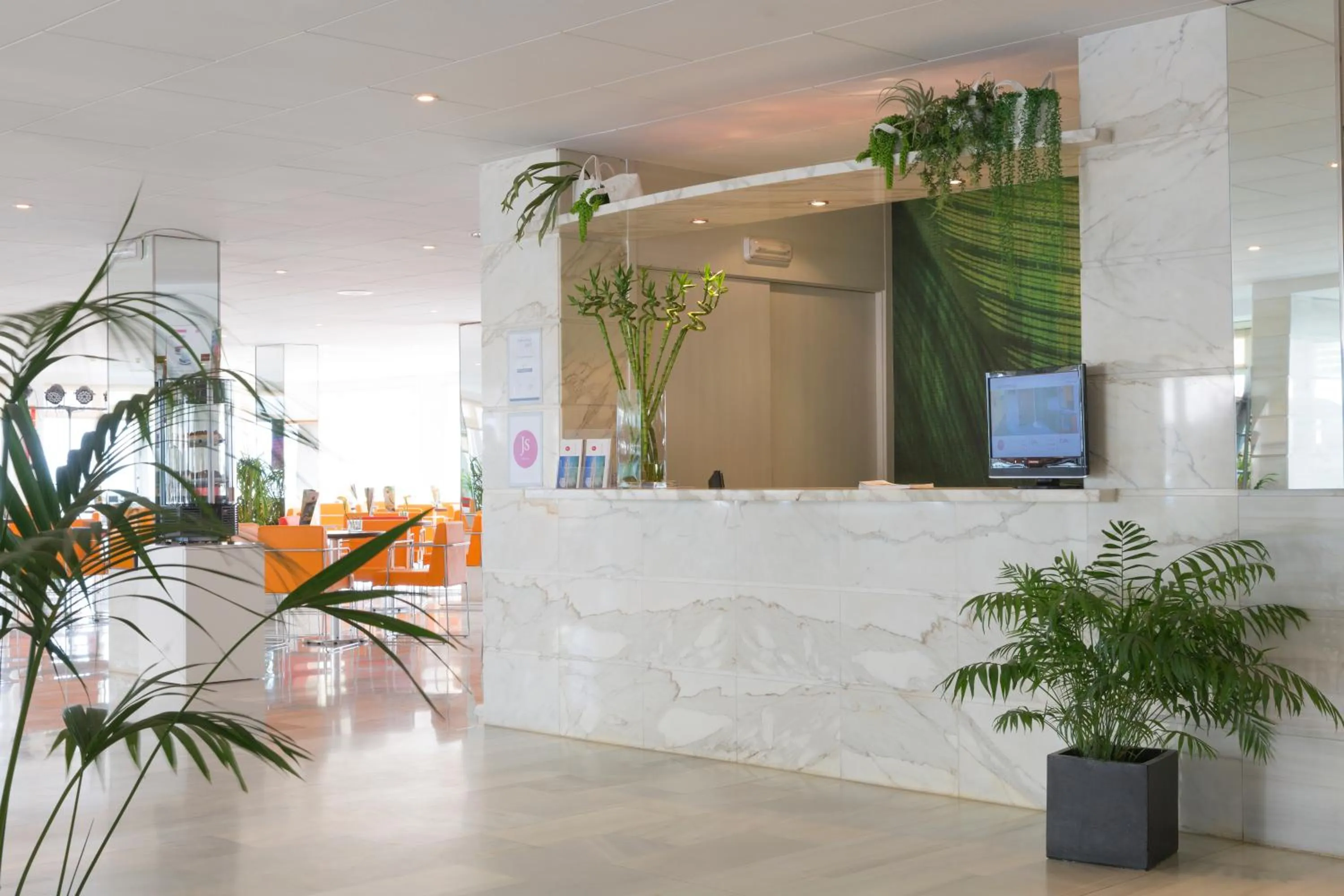 Lobby or reception in JS Miramar