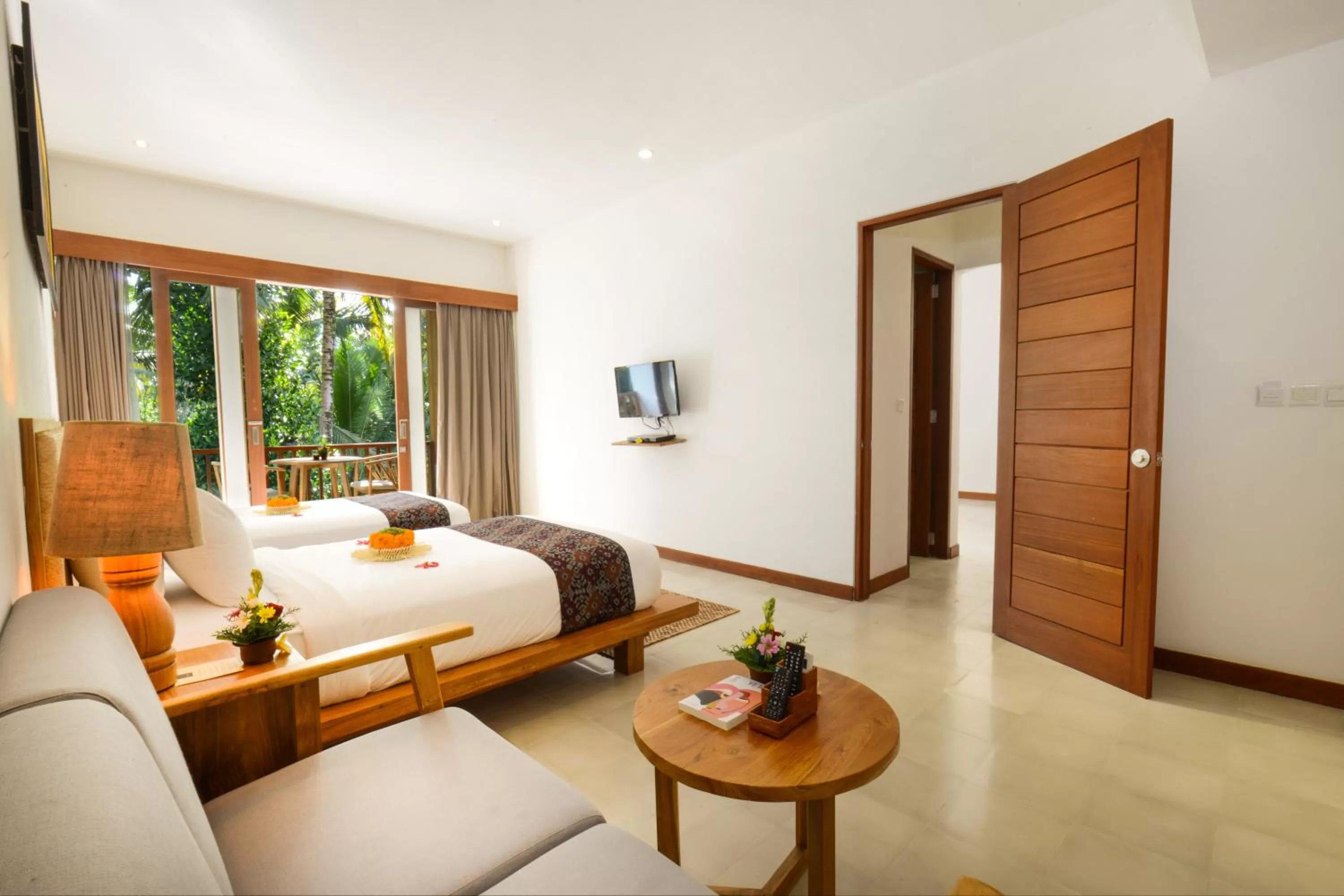 Photo of the whole room, Bed in Purana Boutique Resort
